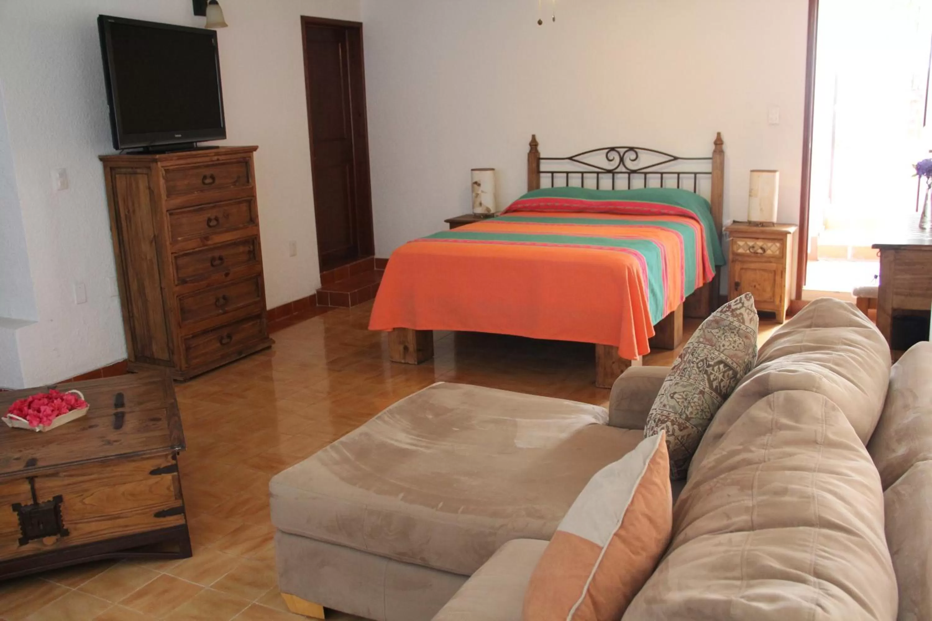 Deluxe King Suite in Hotel La Villa Real