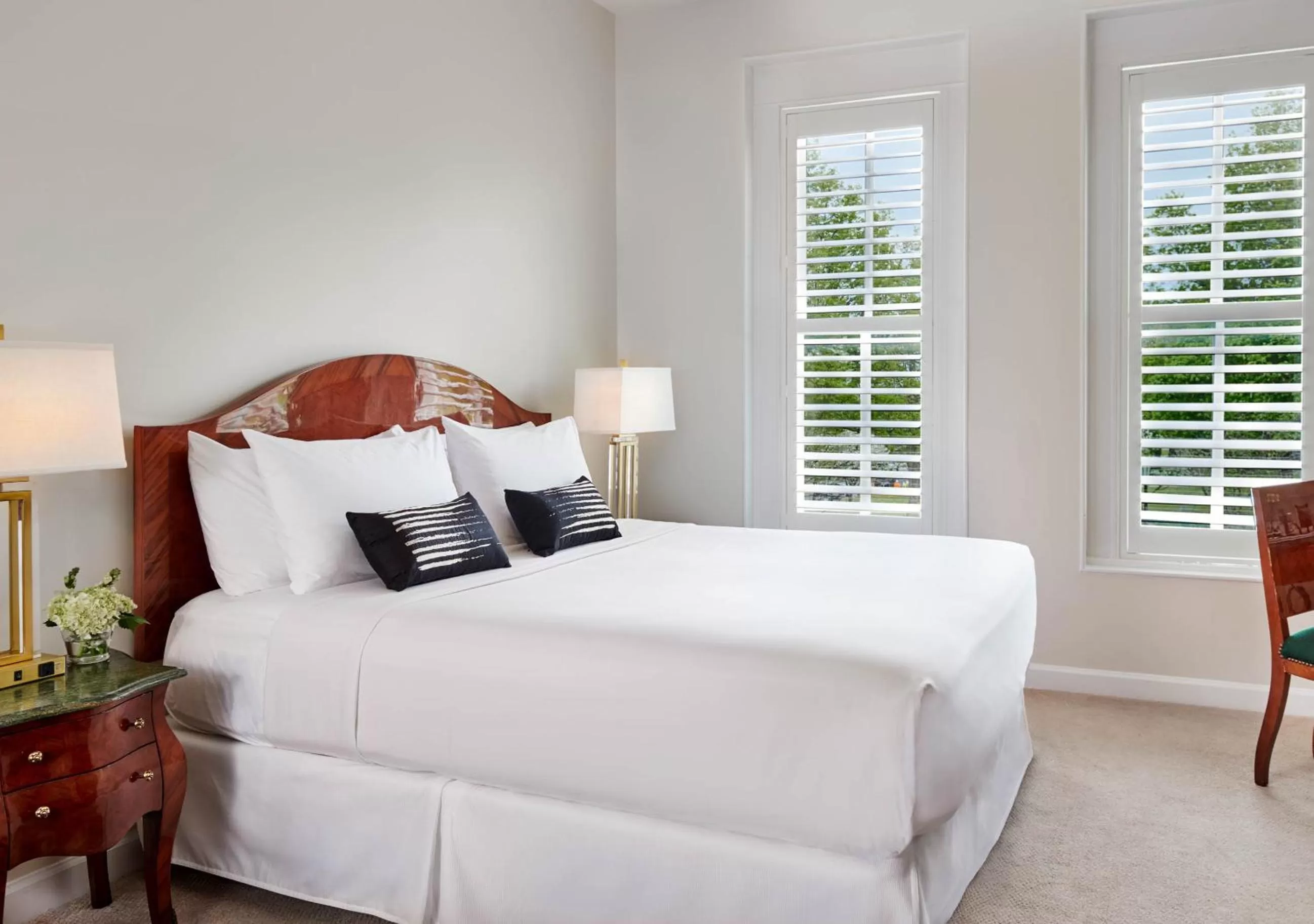 King Suite in Inn at Carnall Hall