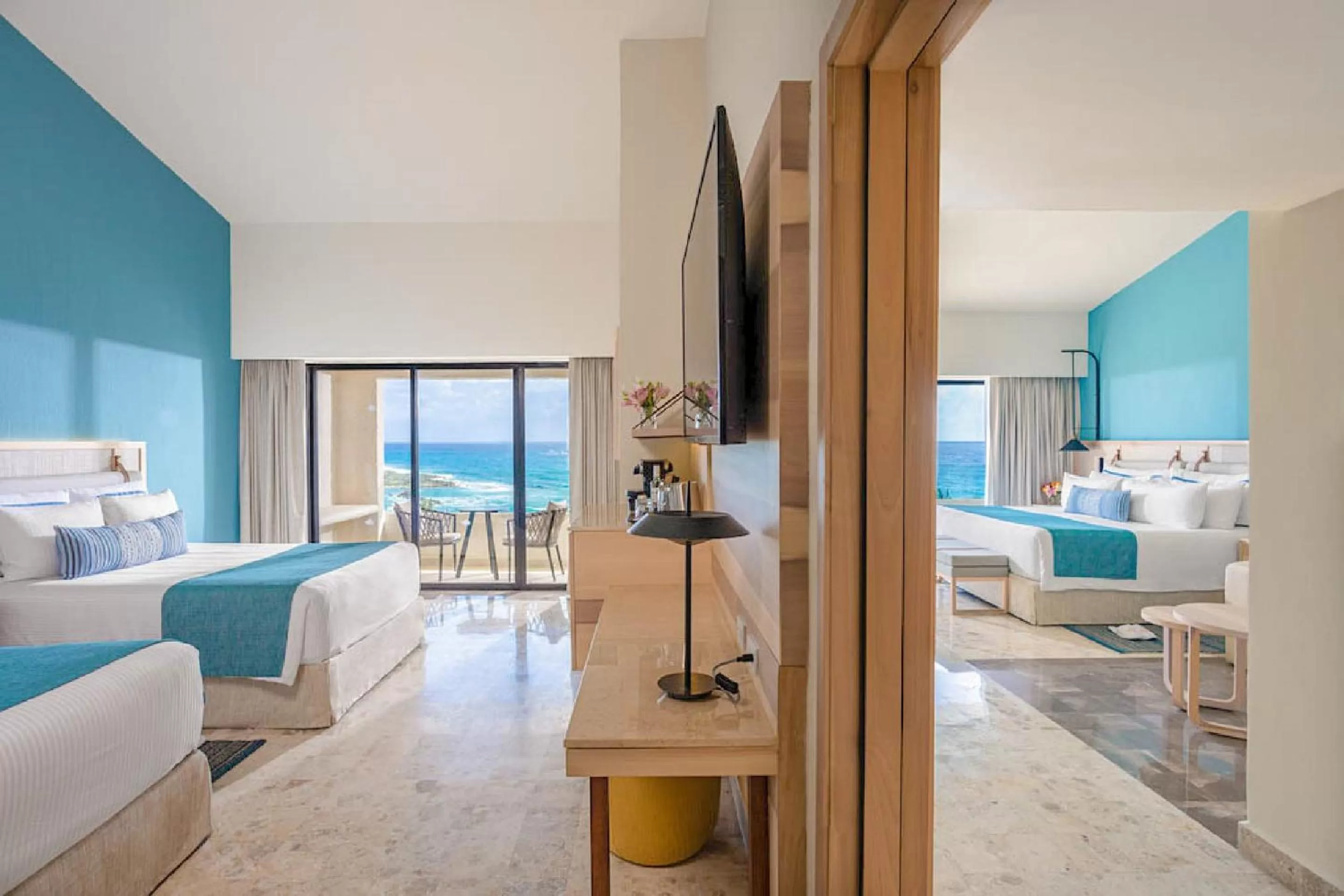 Preferred Club Family Room Ocean View (FMDPO) in Dreams Aventuras Riviera Maya - All Inclusive