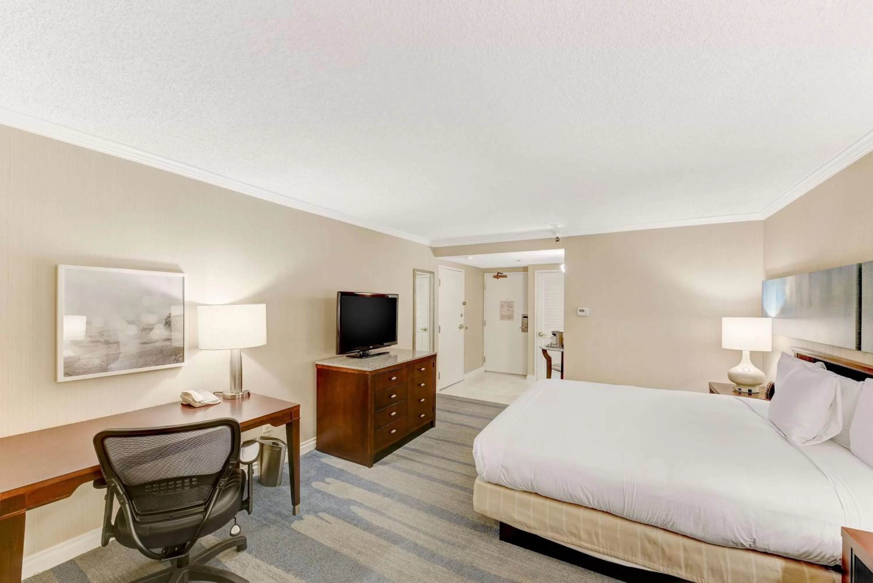 Executive King Room - Non-Smoking in Hilton Irvine/Orange County Airport
