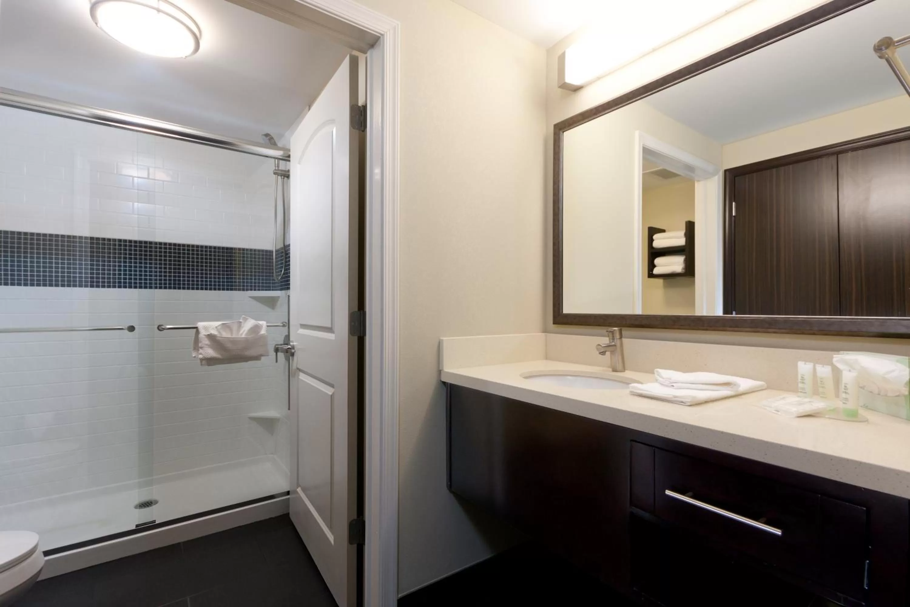 One-Bedroom Suite with Two Double Beds in Staybridge Suites Buffalo-Amherst by IHG