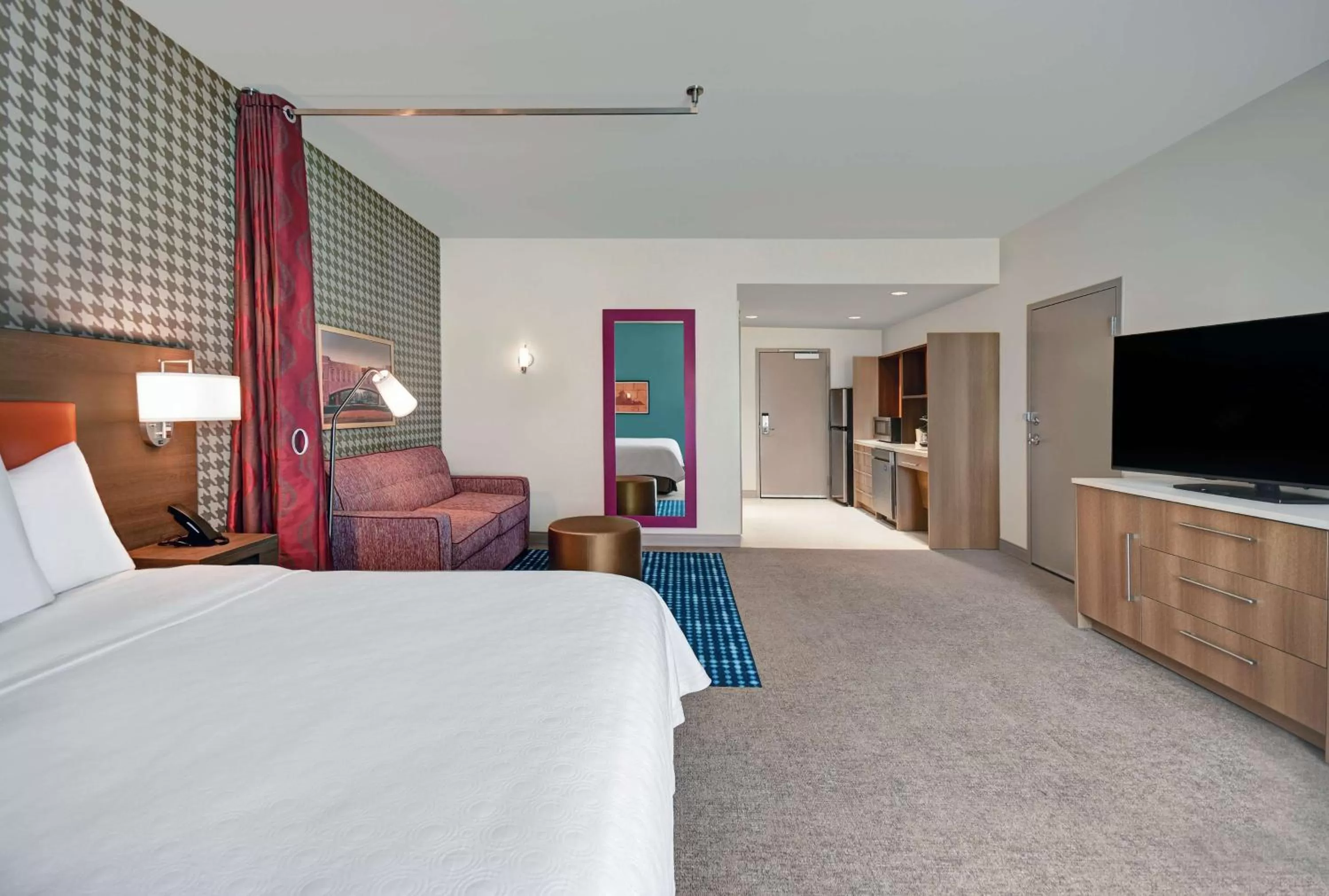 King Studio Suite - Mobility Access/Non-Smoking in Home2 Suites by Hilton Blacksburg University