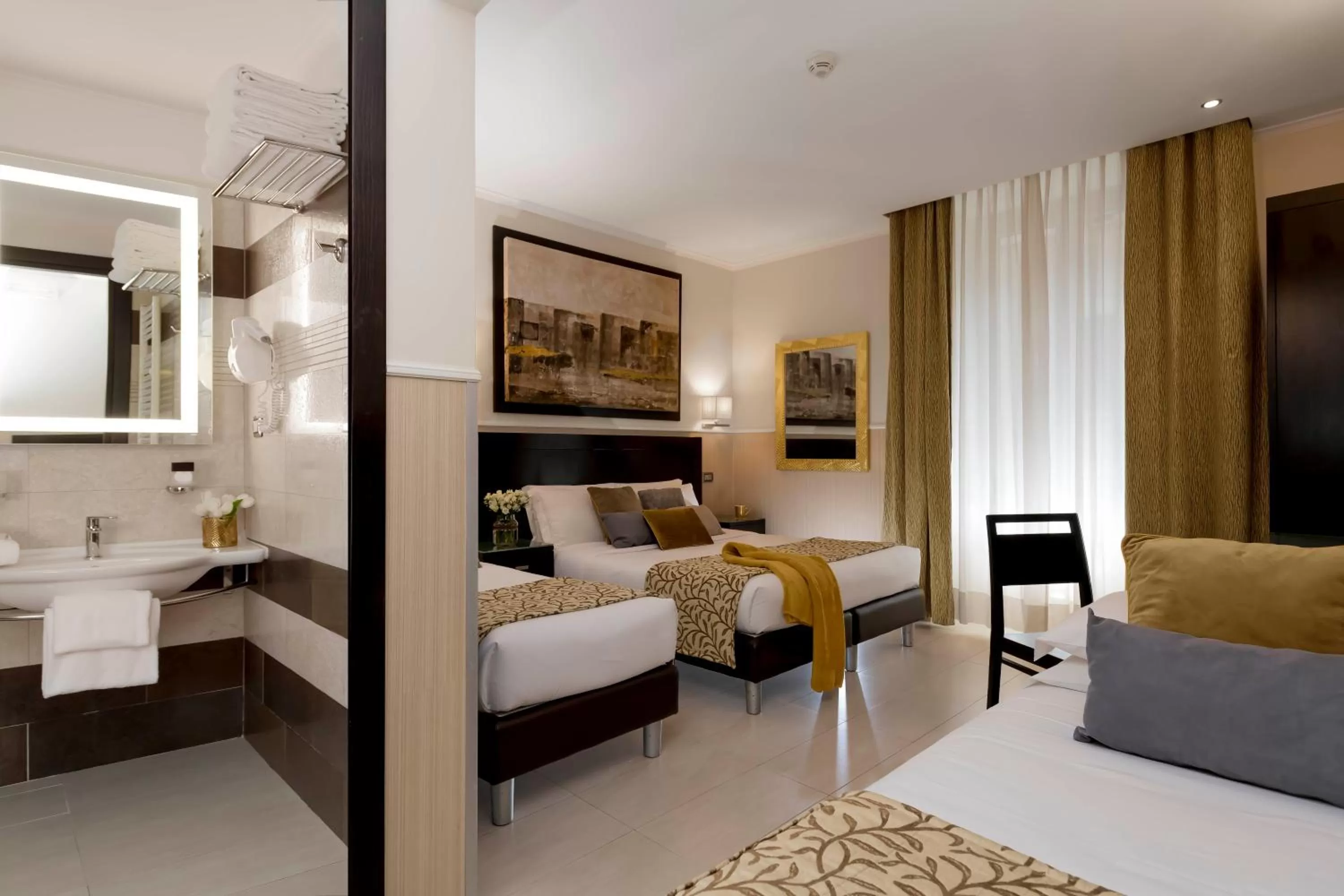 Triple Room in Yes Hotel Boutique Rome