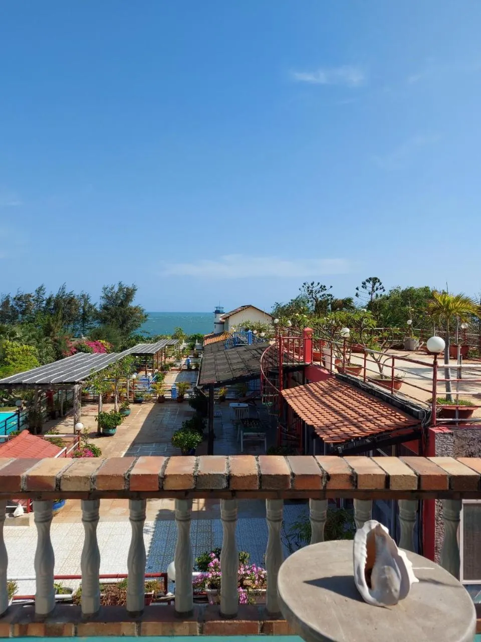 Deluxe Double or Twin Room with Balcony in An Hoa Residence