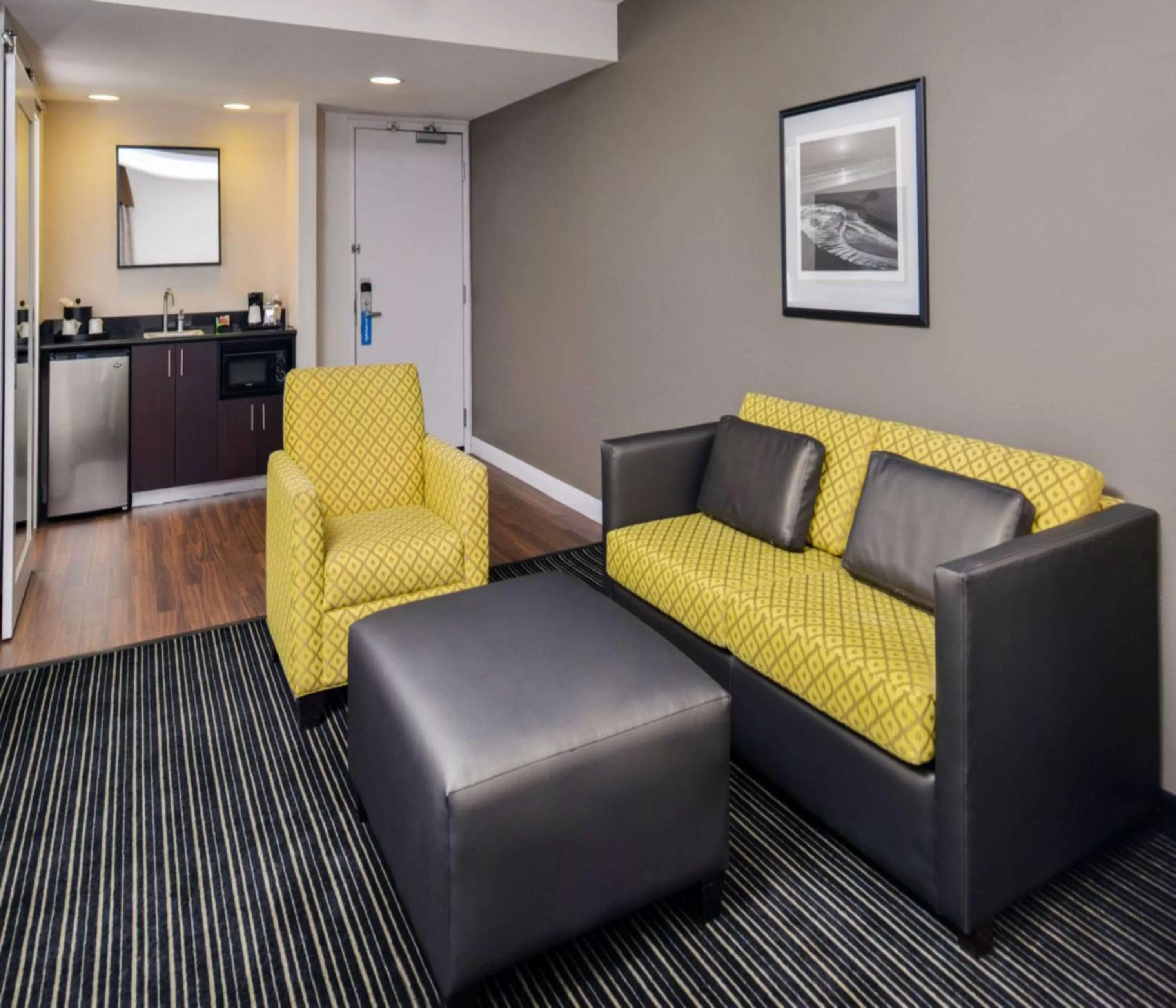 King Corner Studio in Hampton Inn & Suites San Francisco-Burlingame-Airport South