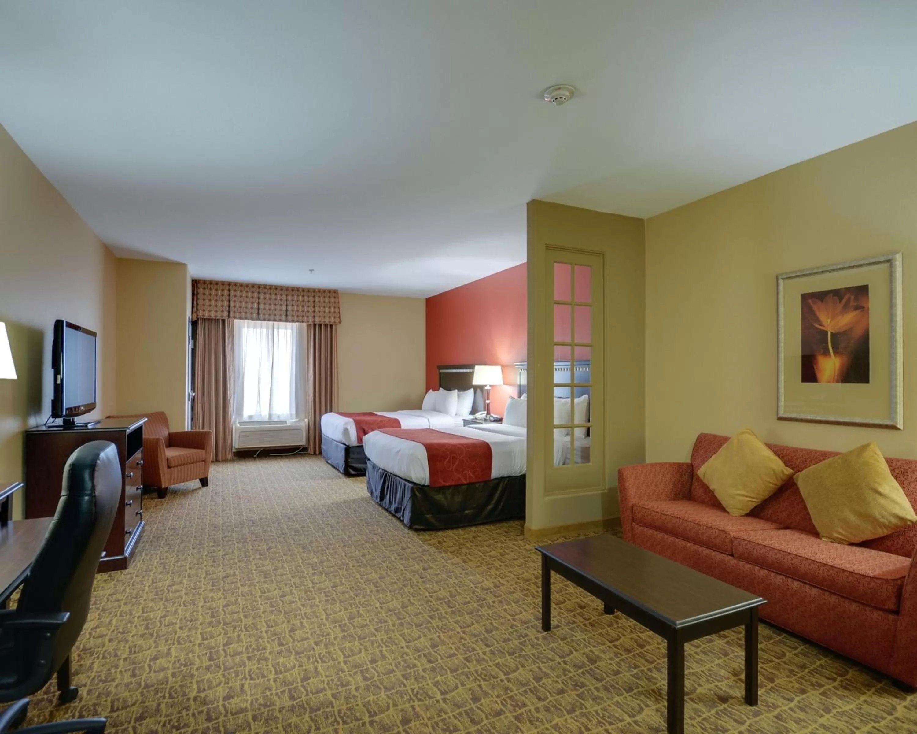 Queen Suite with Two Queen Beds - Non-Smoking in Spark by Hilton Pearland