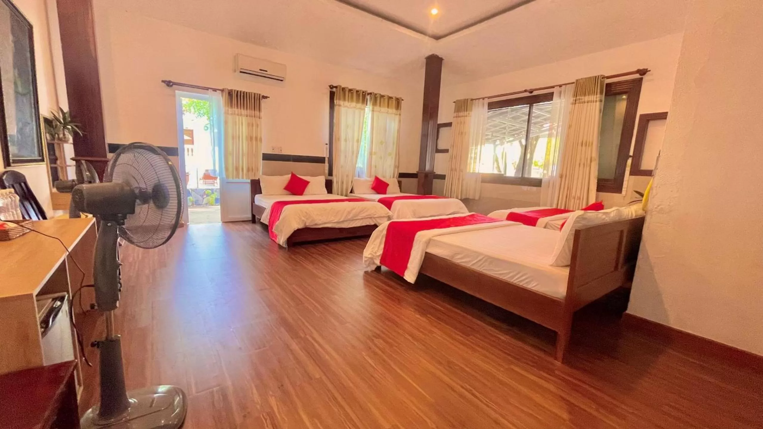 Family Bungalow in Caroline Resort