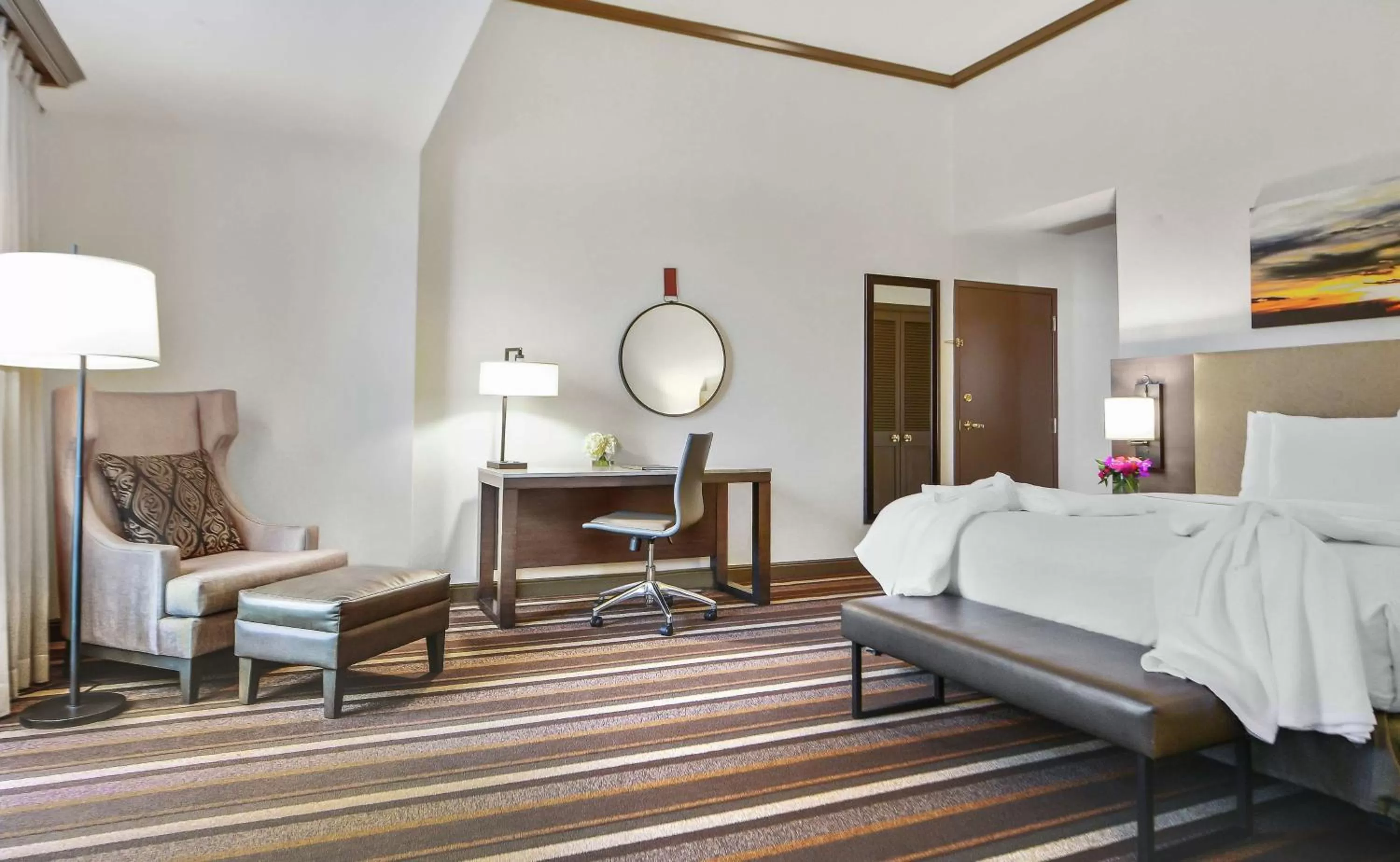 Junior Suite King Room in Hilton Dallas-Park Cities