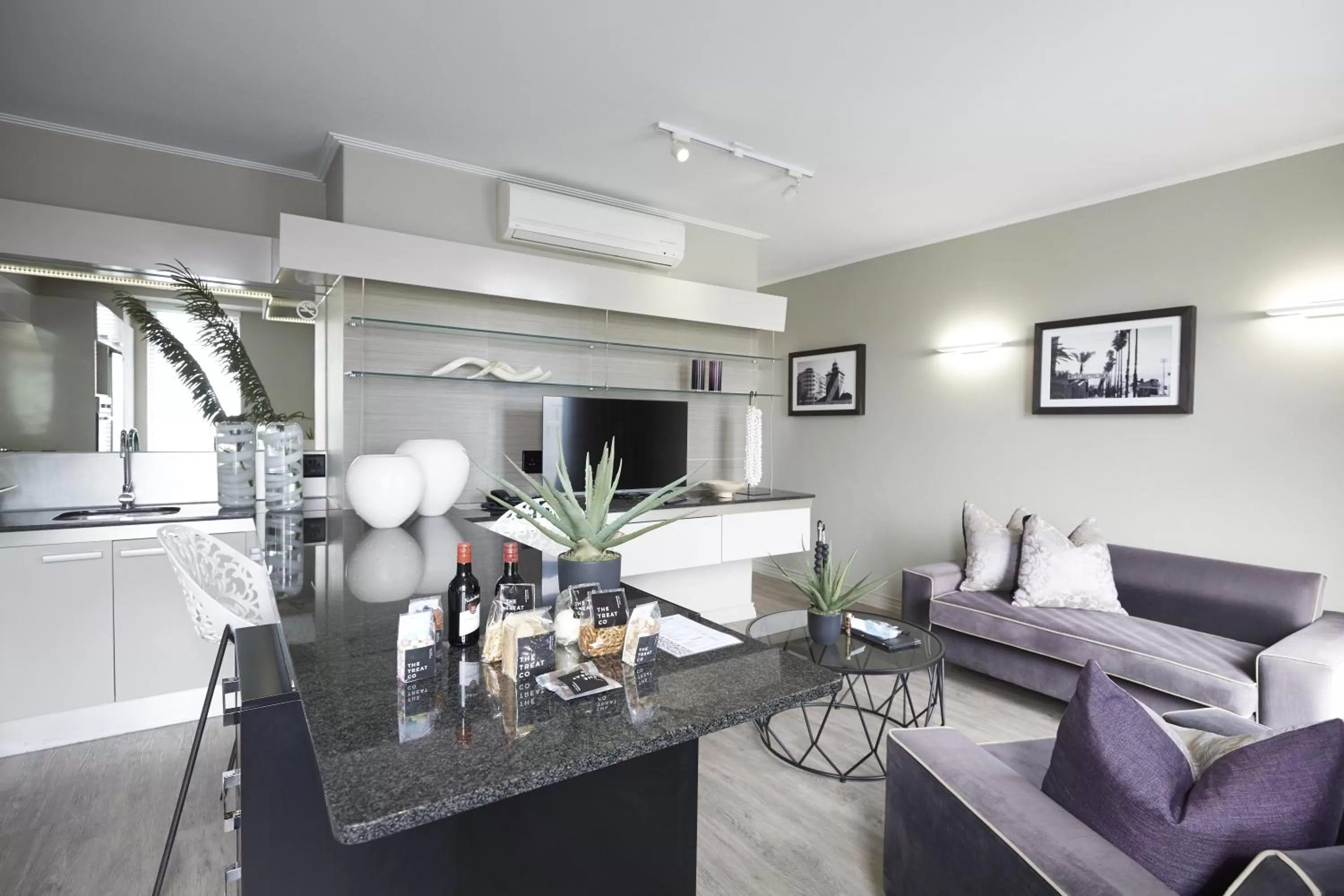 Luxury Suite in The Hyde All Suite Hotel