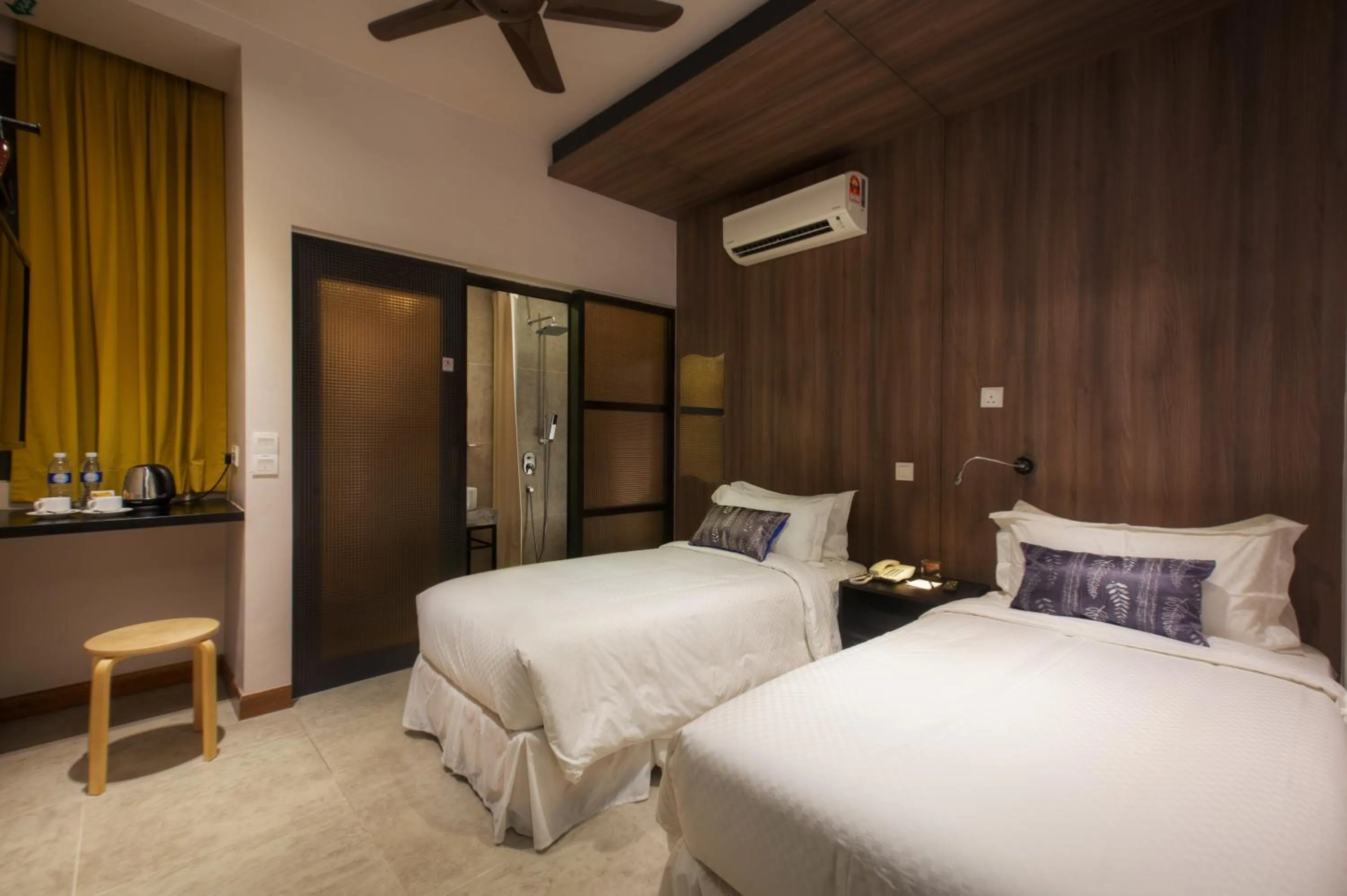 Superior Twin Room in Hotel Twenty 8B