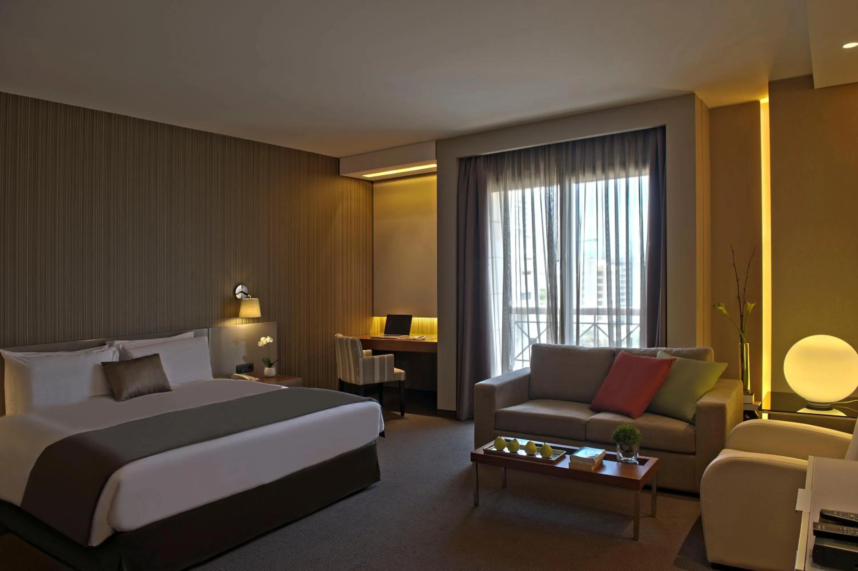 Junior Suite in ParkTower Suites