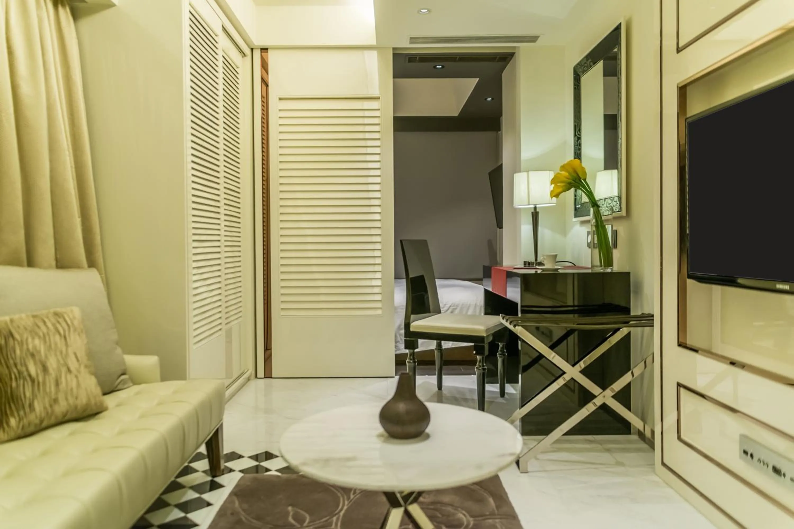 Premier Suite in Hotel Pravo Hong Kong