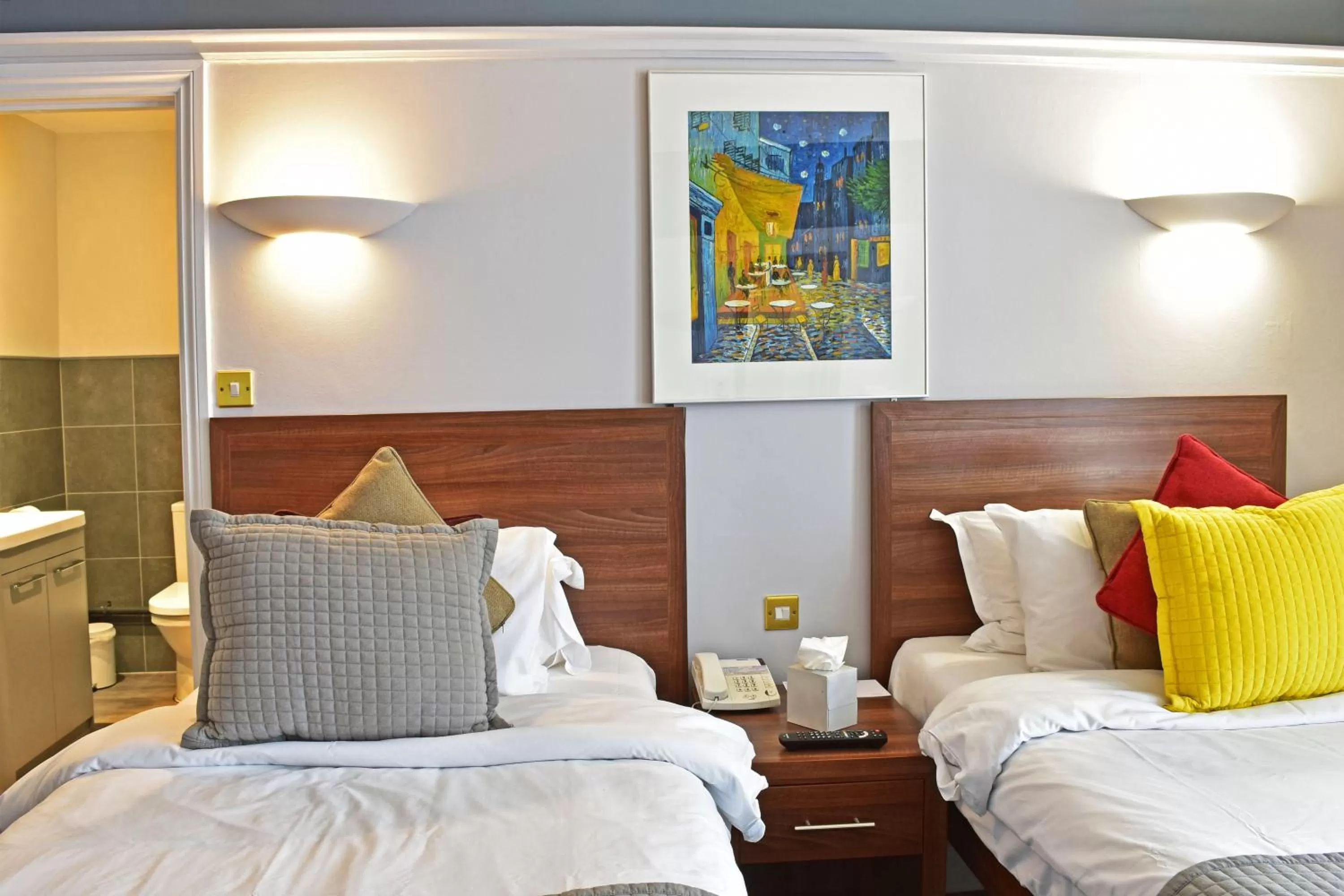 Twin Room in Royal Oxford Hotel