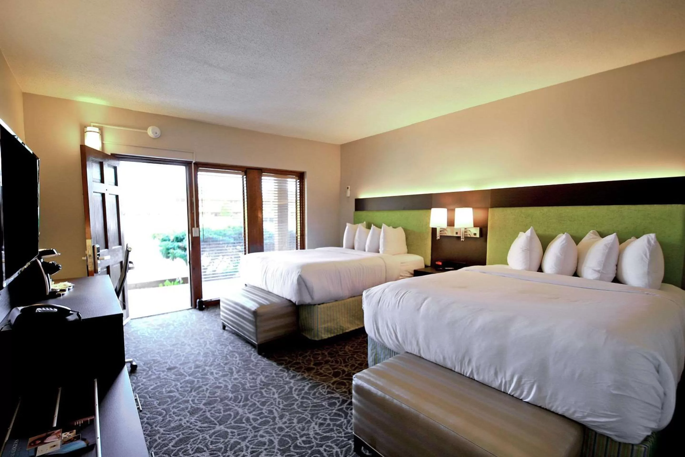 Queen Room with Two Queen Beds - Non-Smoking in El Sendero Inn, an Ascend Collection Hotel