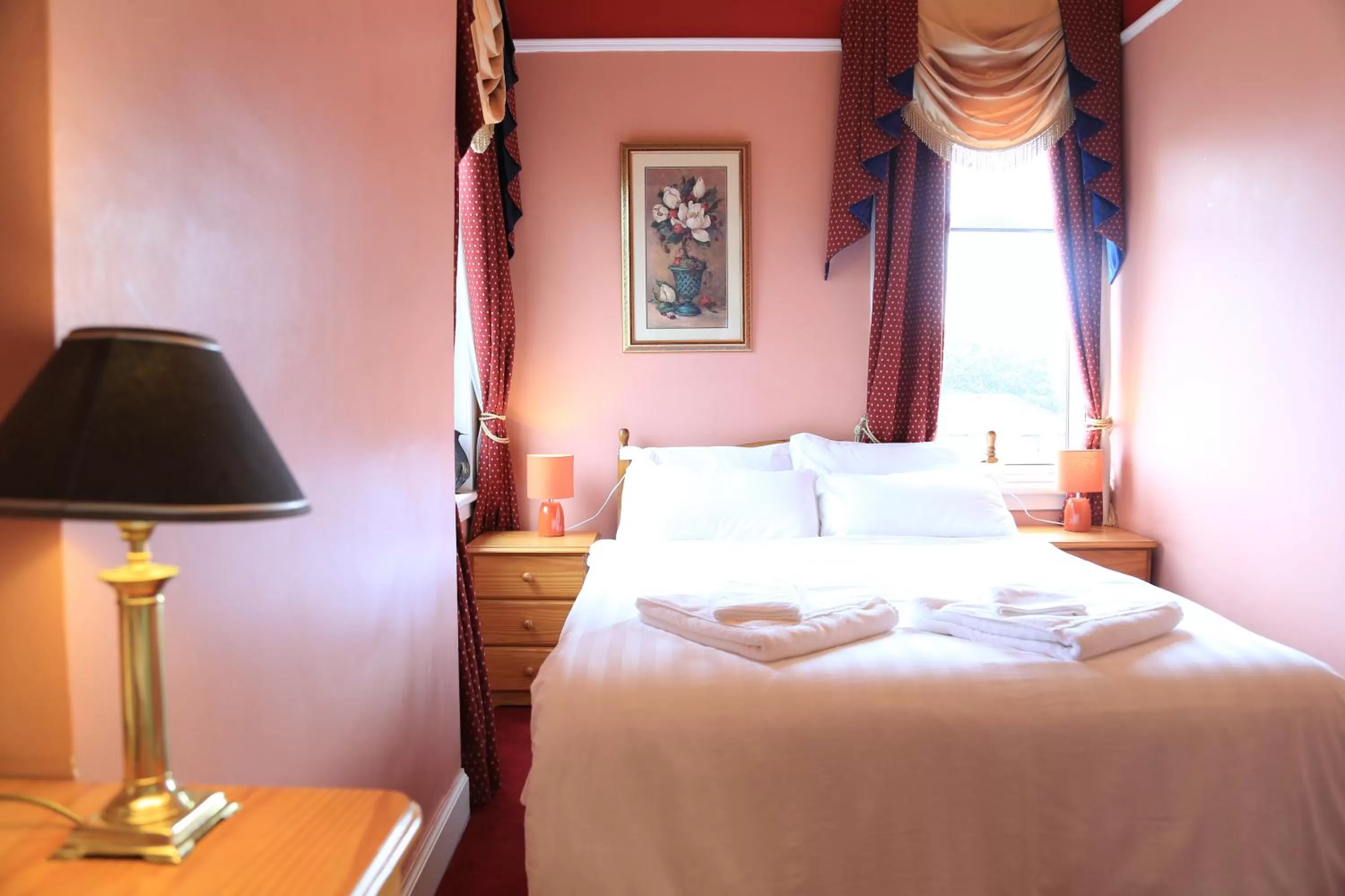 Deluxe Double Room with Castle View and Shared Bathroom in Twin Lions Hotel