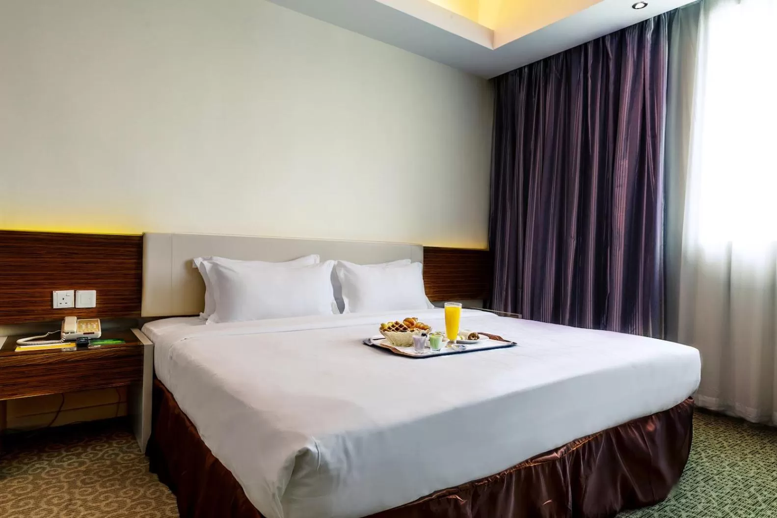 Deluxe King Room in Ixora Hotel Penang