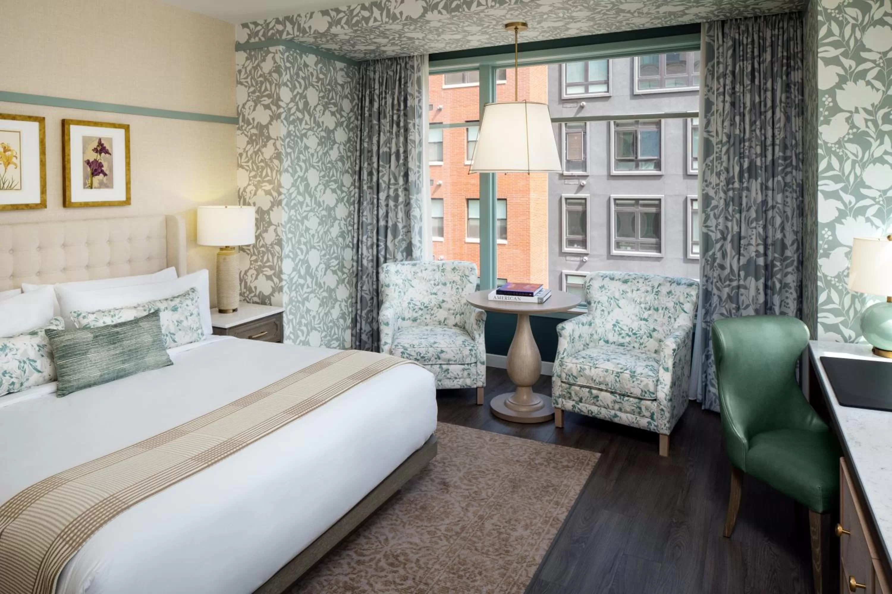 Deluxe Suite in The Benson Hotel & Faculty Club