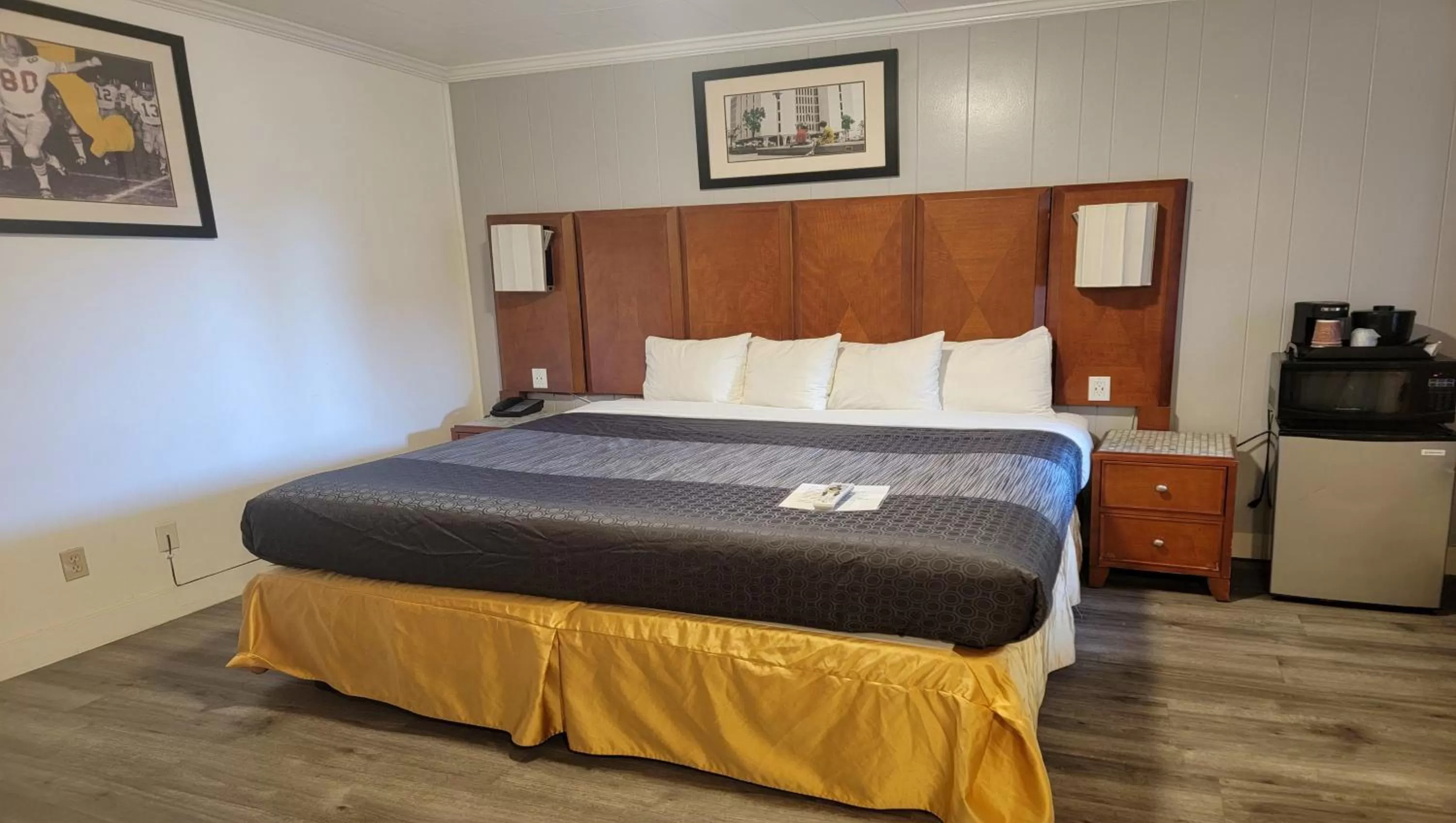 King Room - Pet Friendly in Magnuson Cedar City