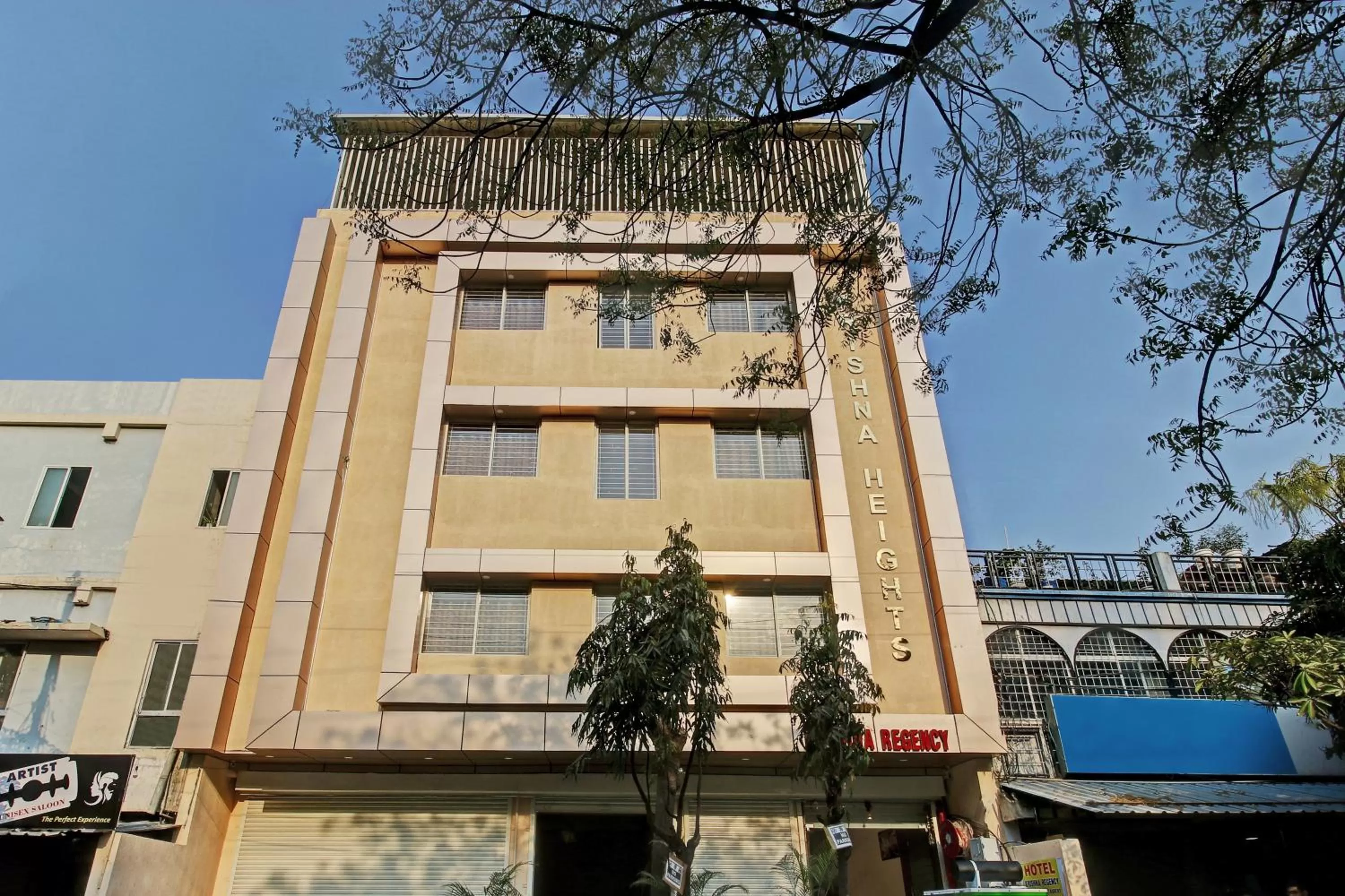 Treebo Krishna Regency ISBT Bus Stop