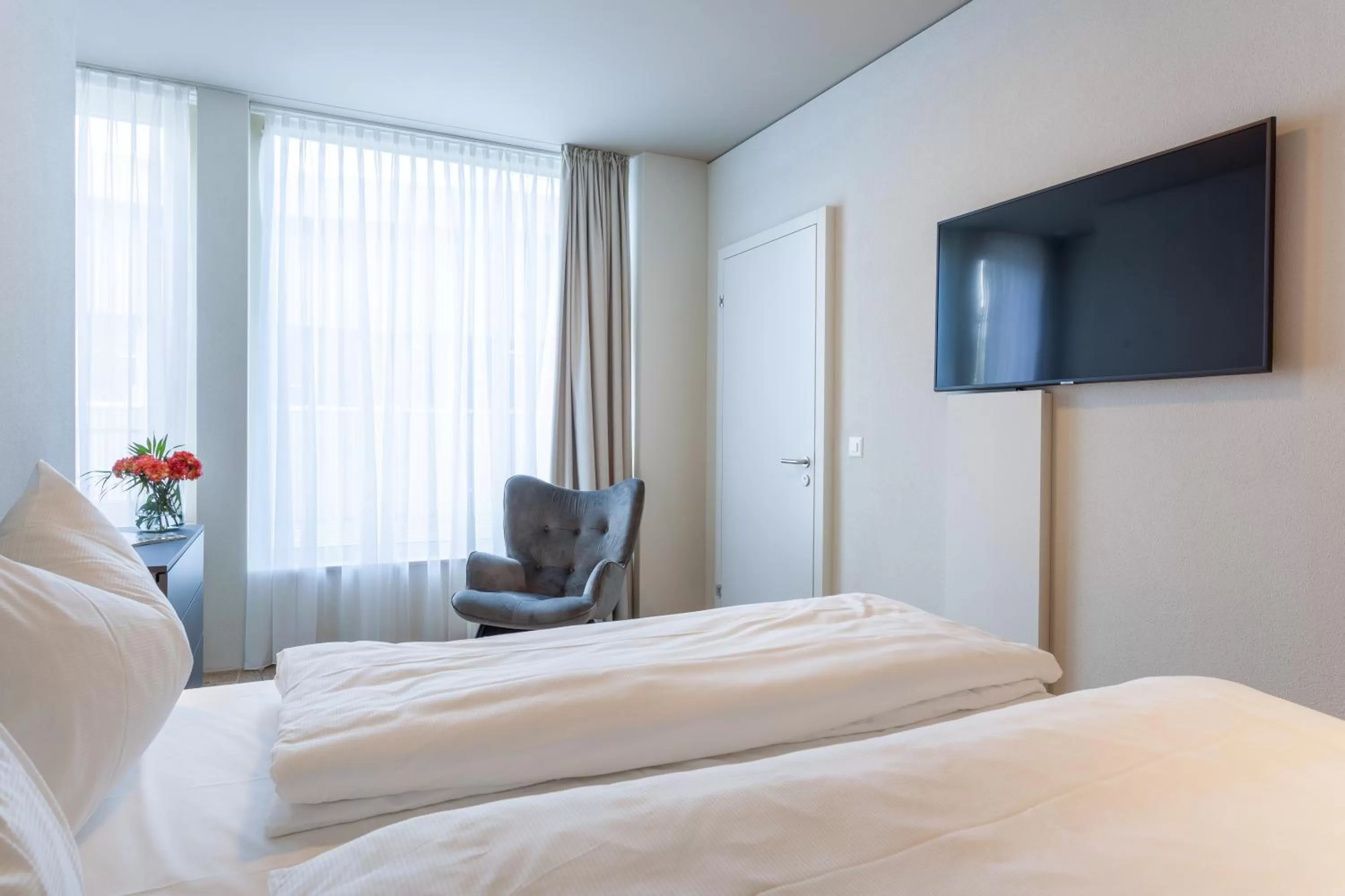 Family Room with Air Conditioning in Centurion Swiss Quality Towerhotel Windisch