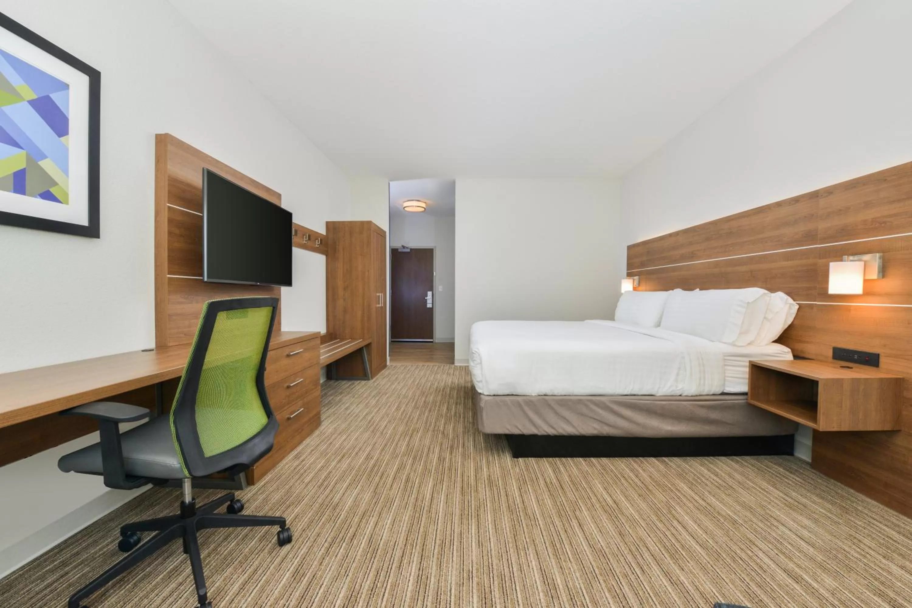 Standard King Room in Holiday Inn Express & Suites - Chadron by IHG
