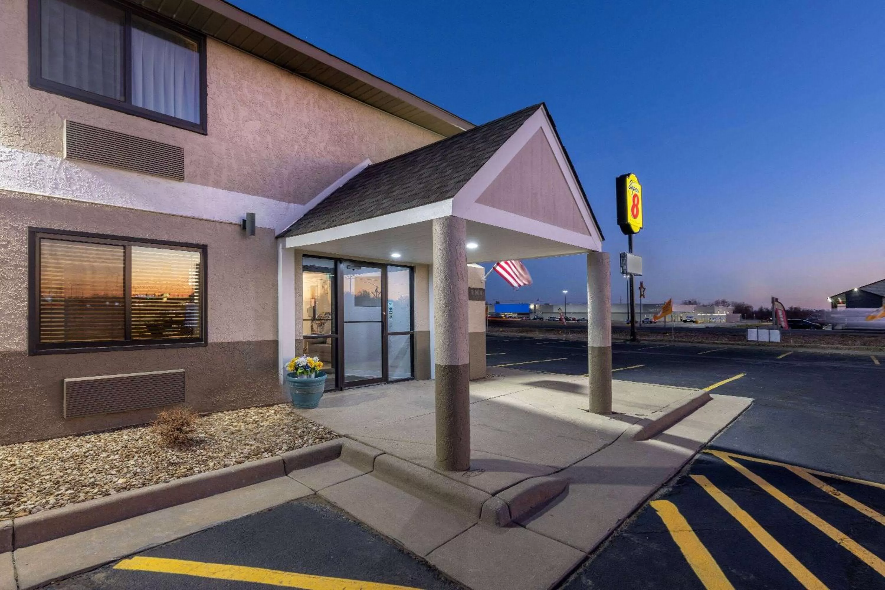 Property building in Super 8 by Wyndham Pratt