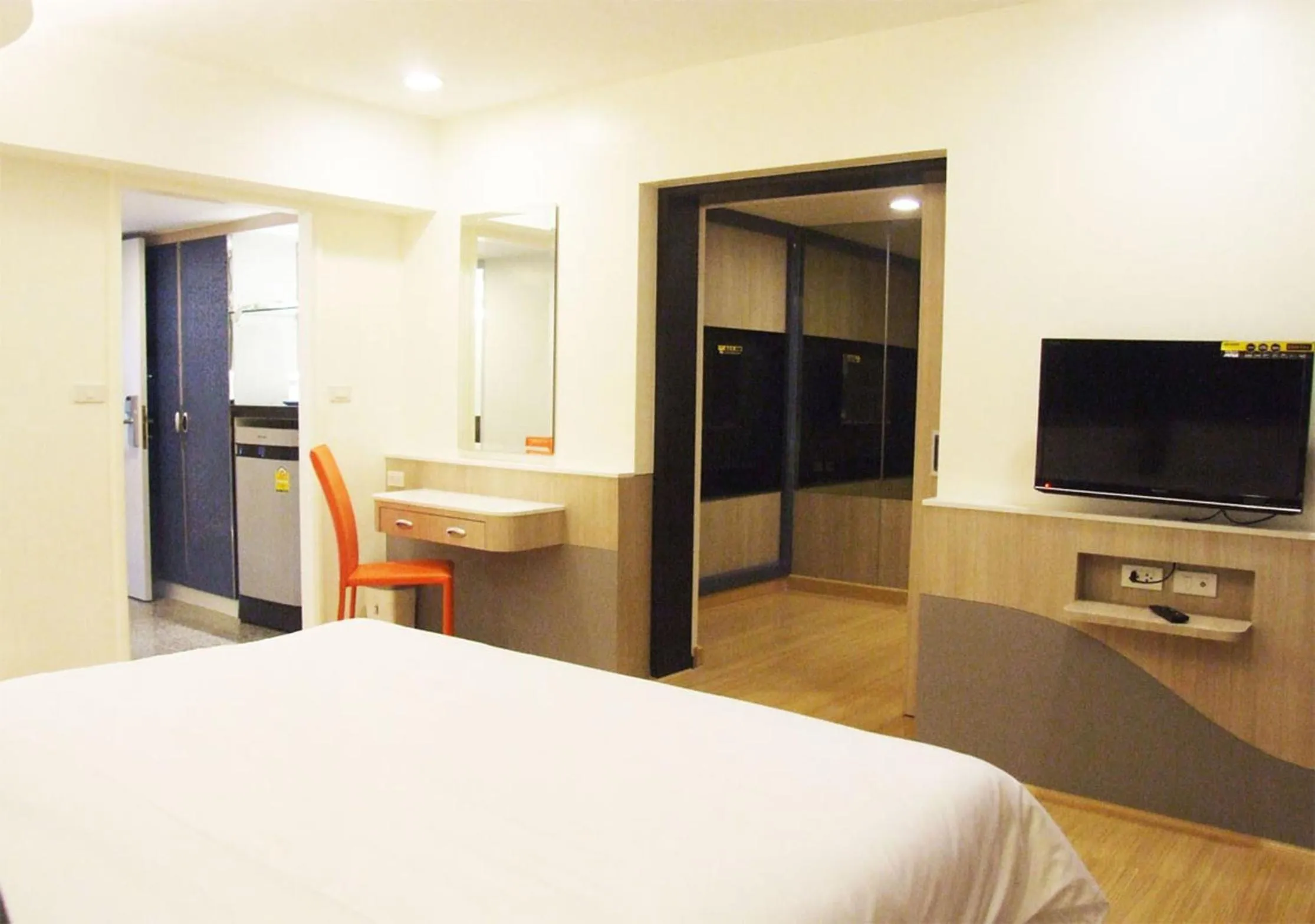Executive Triple Room in Grand Tower Inn Sathorn Hotel