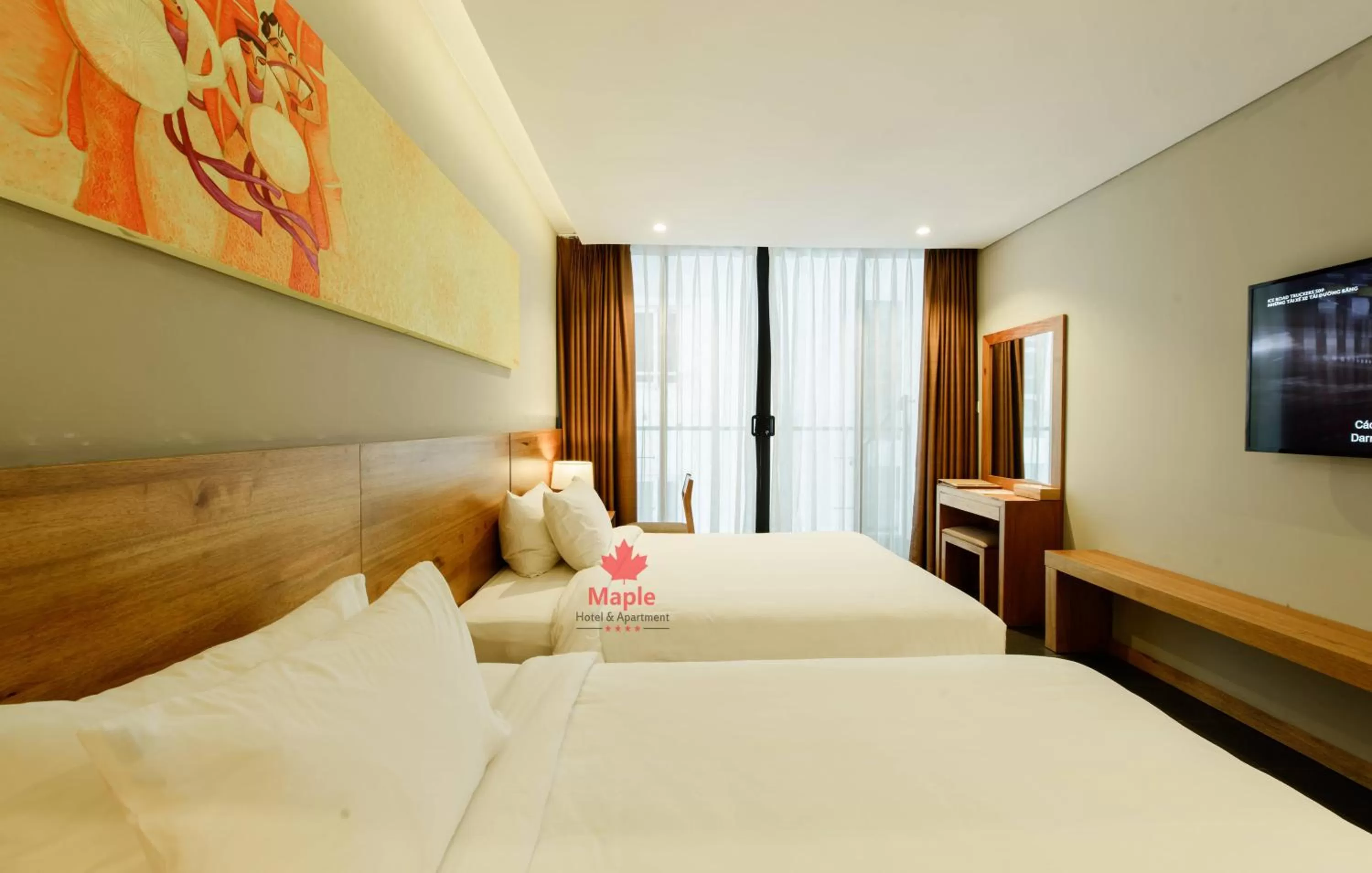 Senior Deluxe Twin Room with Balcony in Maple Hotel & Apartment