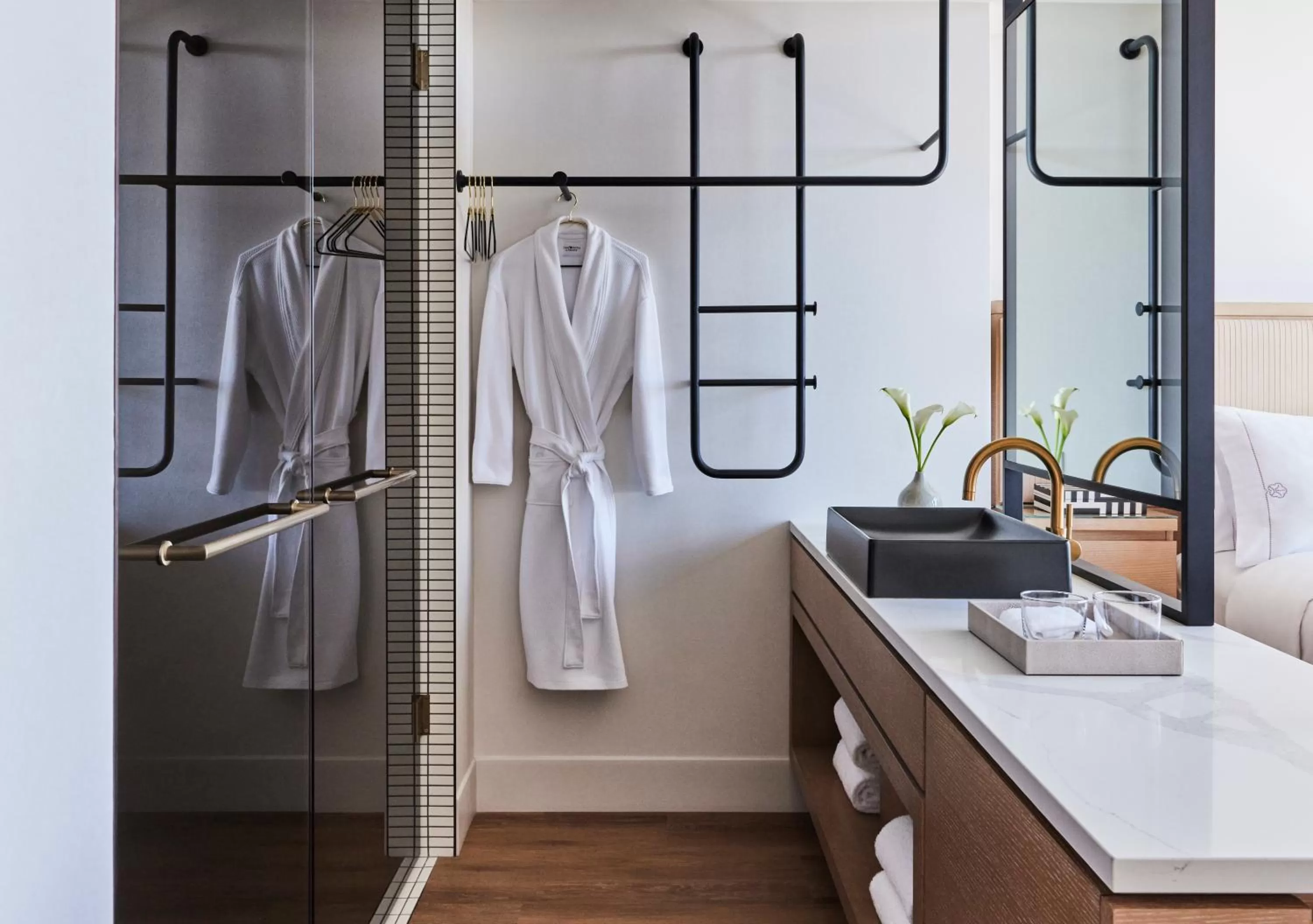 Artist Tower Studio Room 1 King View in Omni Boston Hotel at the Seaport