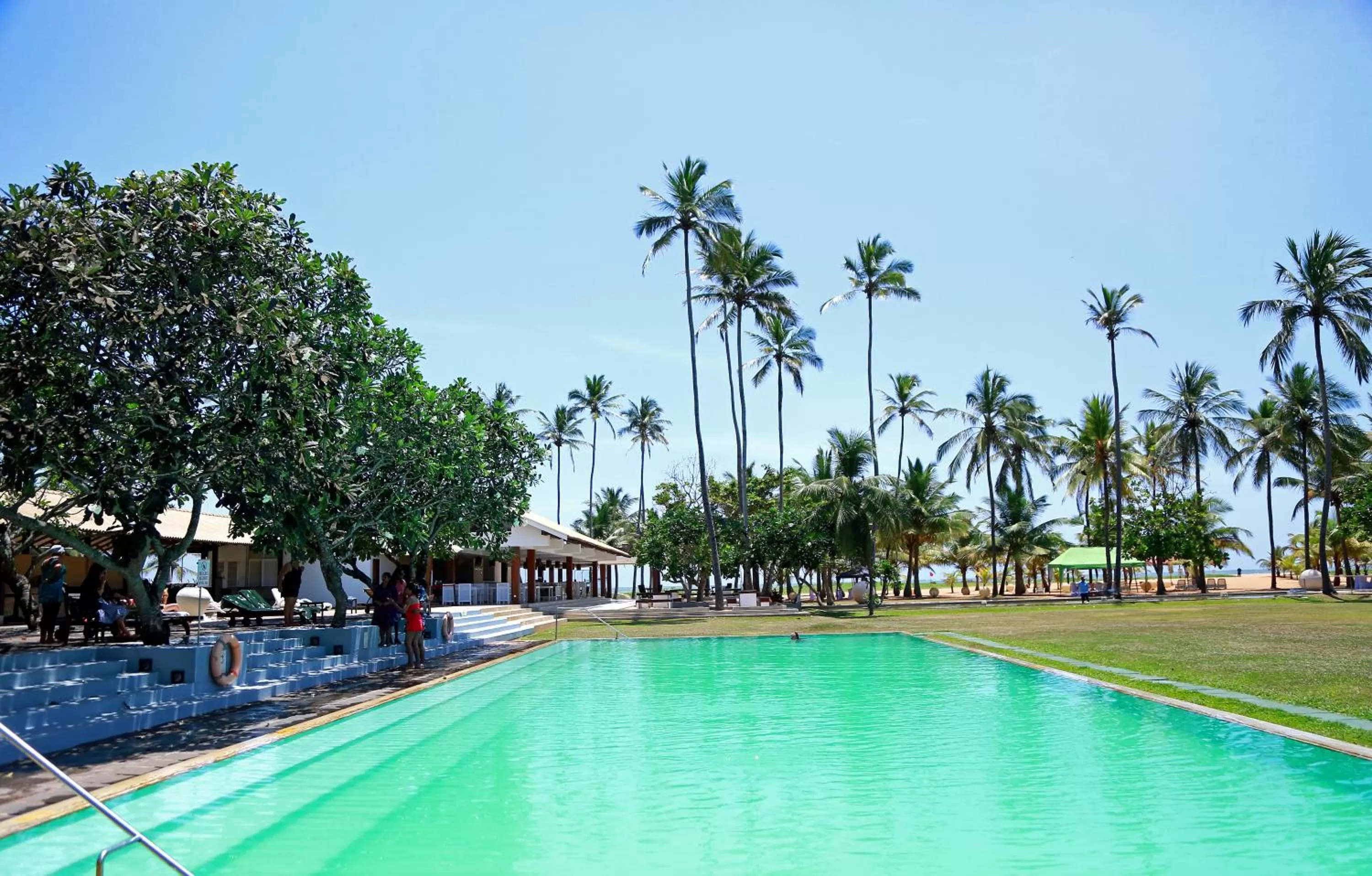 Pegasus Reef - A Beach Resort in Colombo