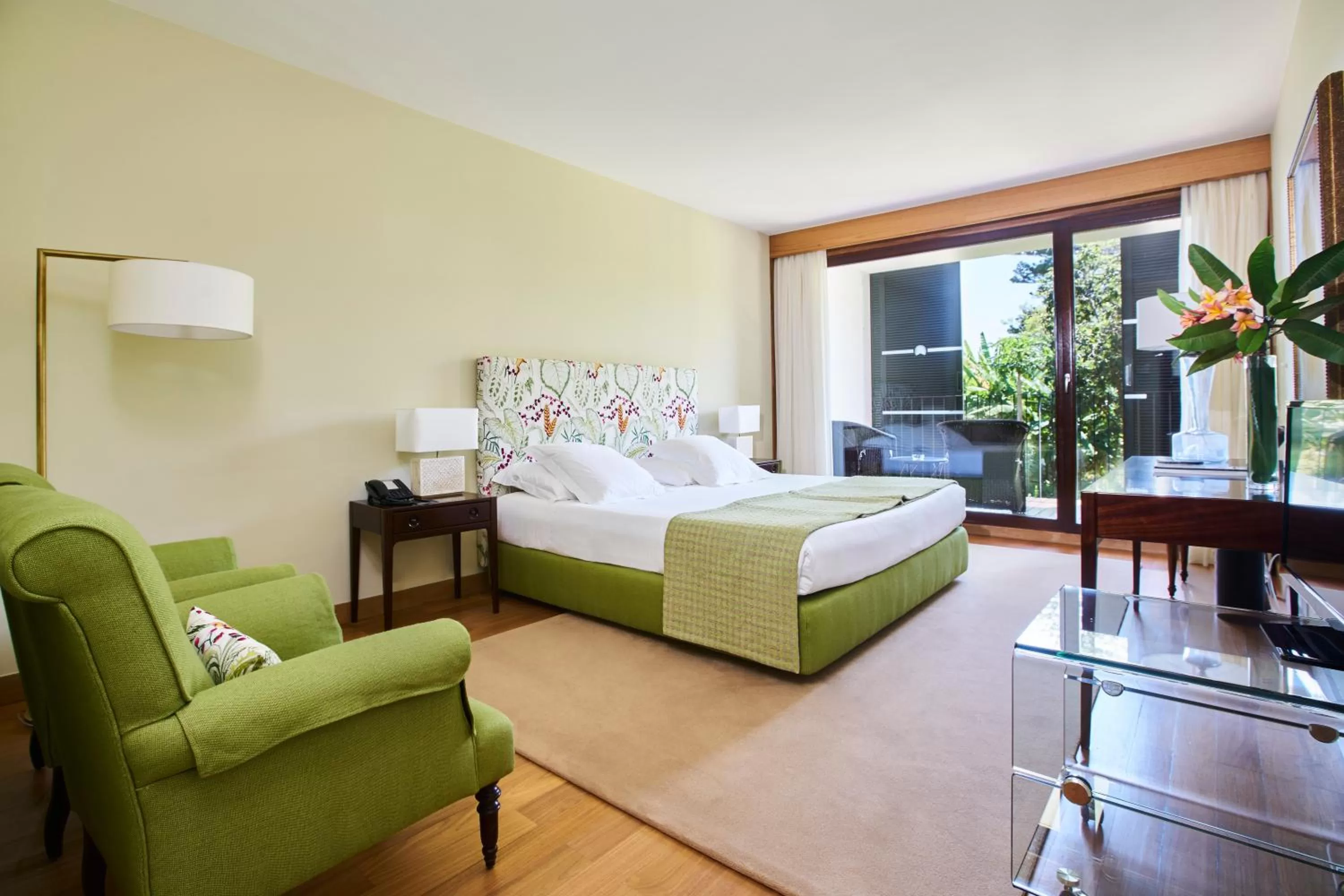 Deluxe Suite with Garden View in Quinta da Casa Branca - Small Luxury Hotels of the World