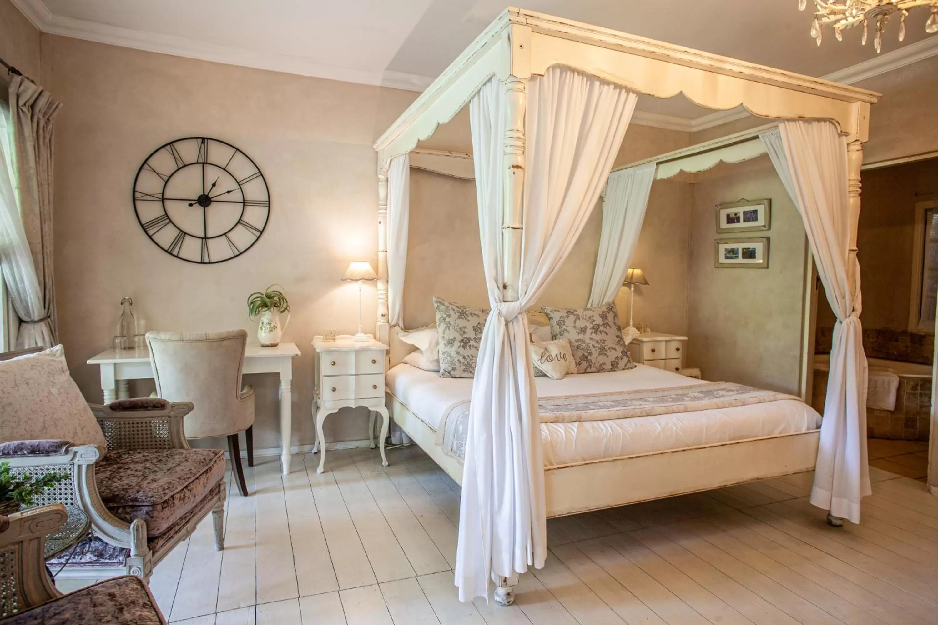  Double Room in Petite Provence B&B