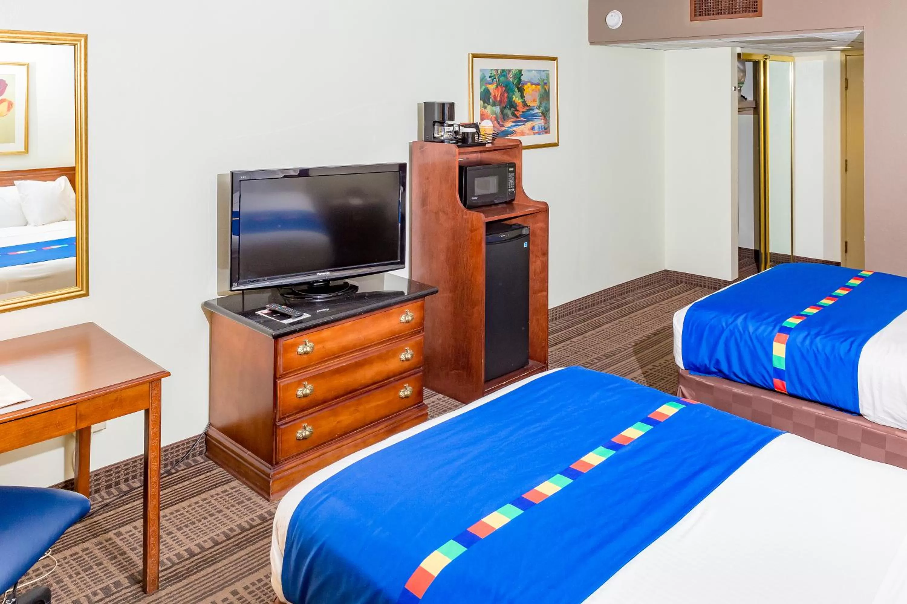 Premium Double Room with Two Double Beds and Balcony - Non-Smoking in Park Inn By Radisson Sharon