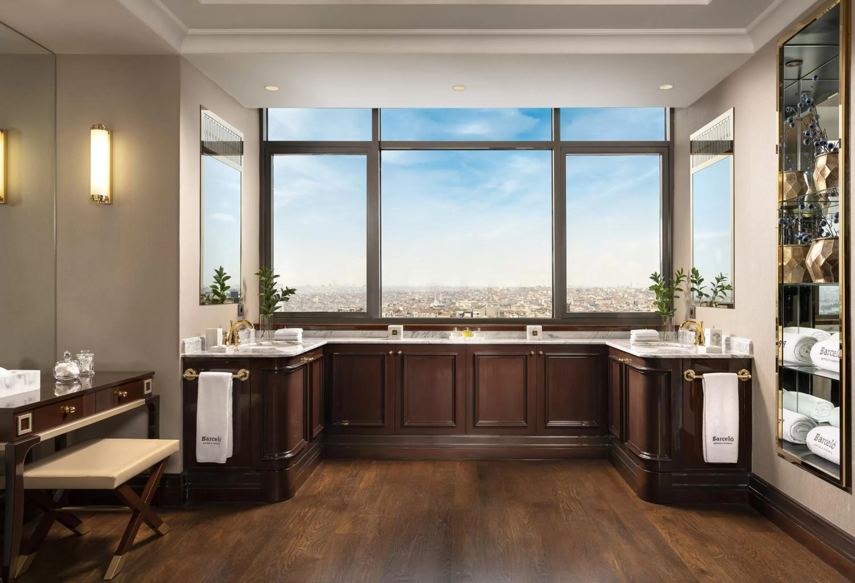 Sultan Penthouse Suite – Adjoining Deluxe Rooms in Barceló Istanbul