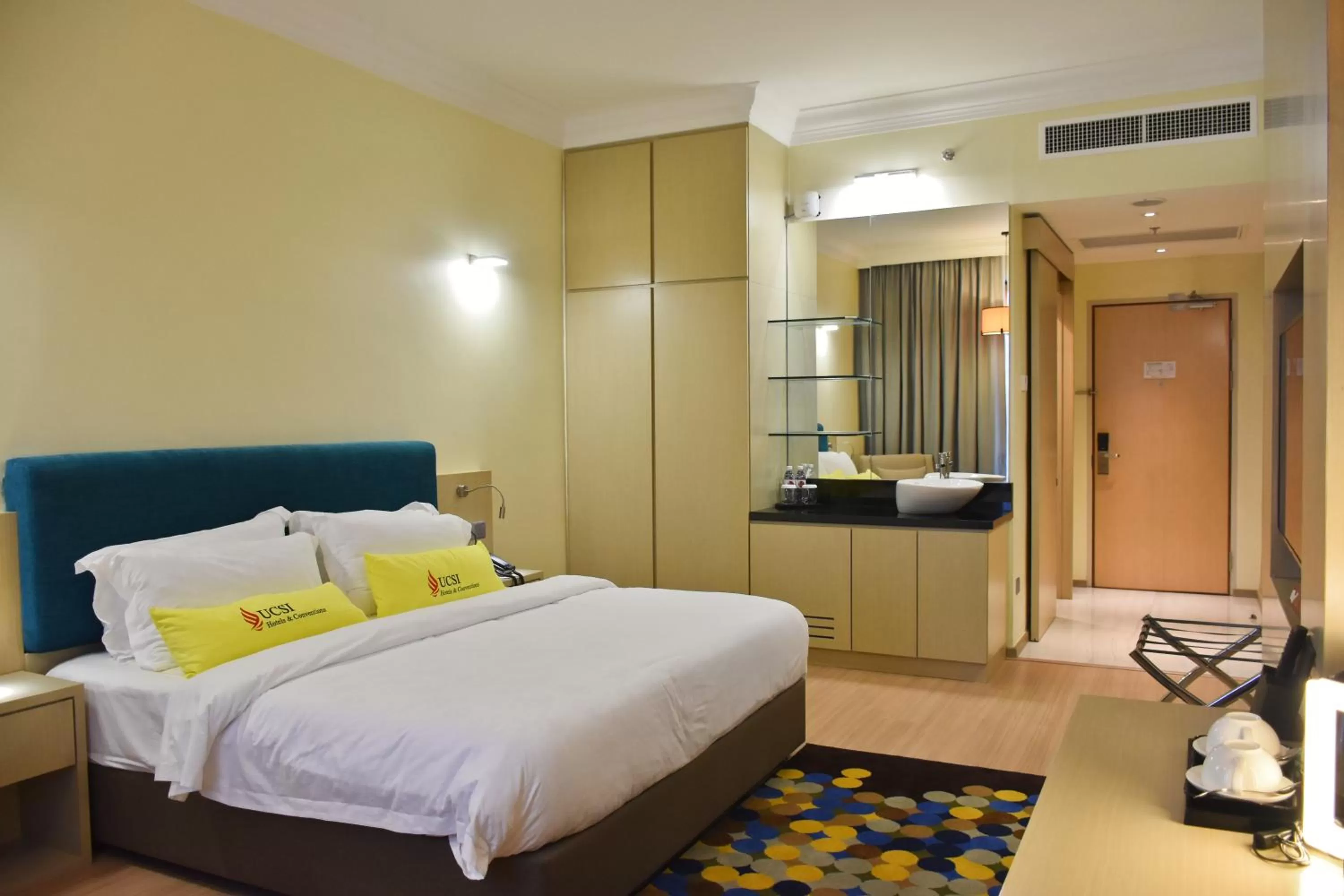 Superior King Room in UCSI Hotel Kuching