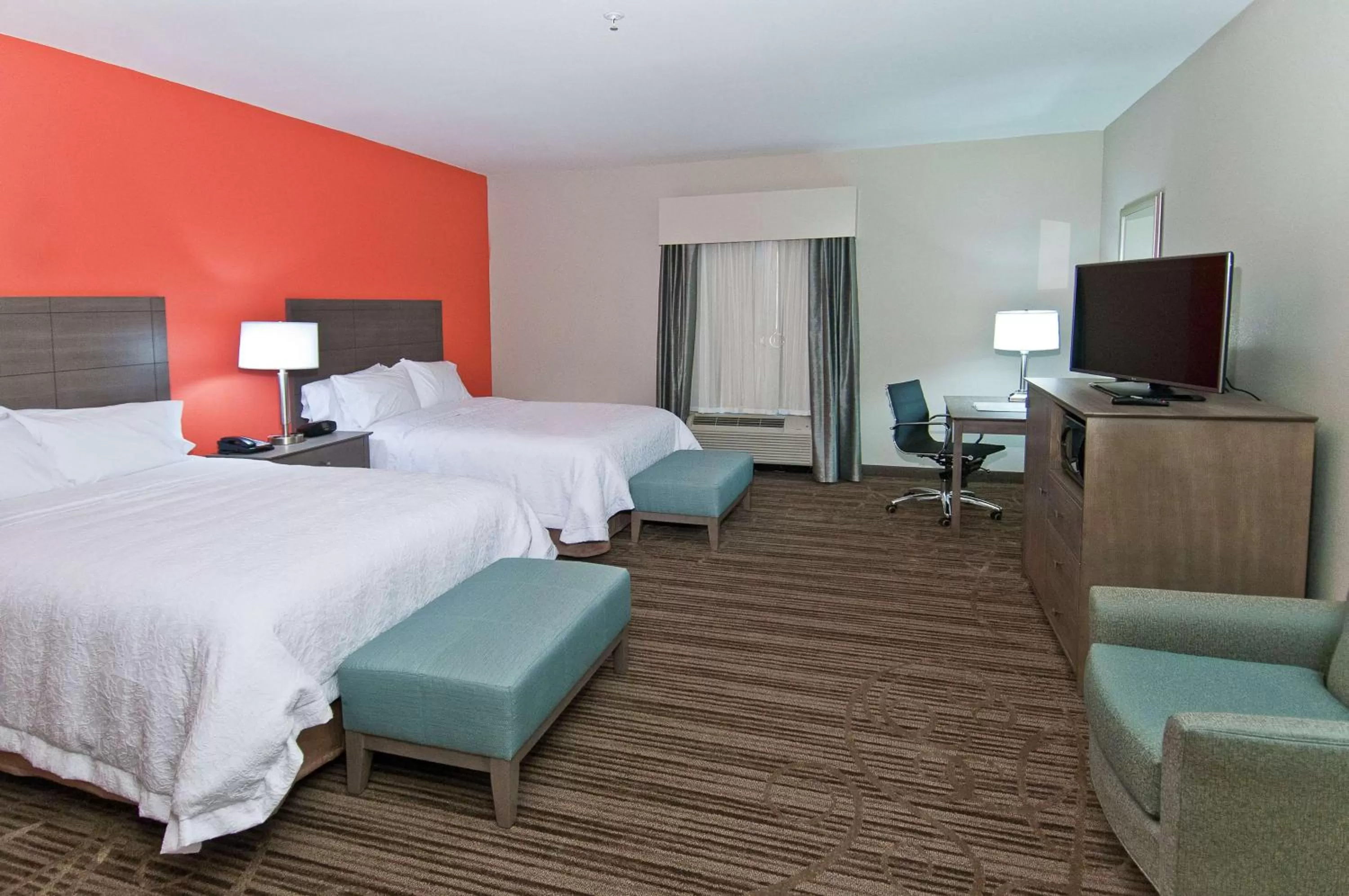 Queen Room with Two Queen Beds - Mobility and Hearing Access/Non-Smoking in Hampton Inn & Suites Pensacola/I-10 Pine Forest Road