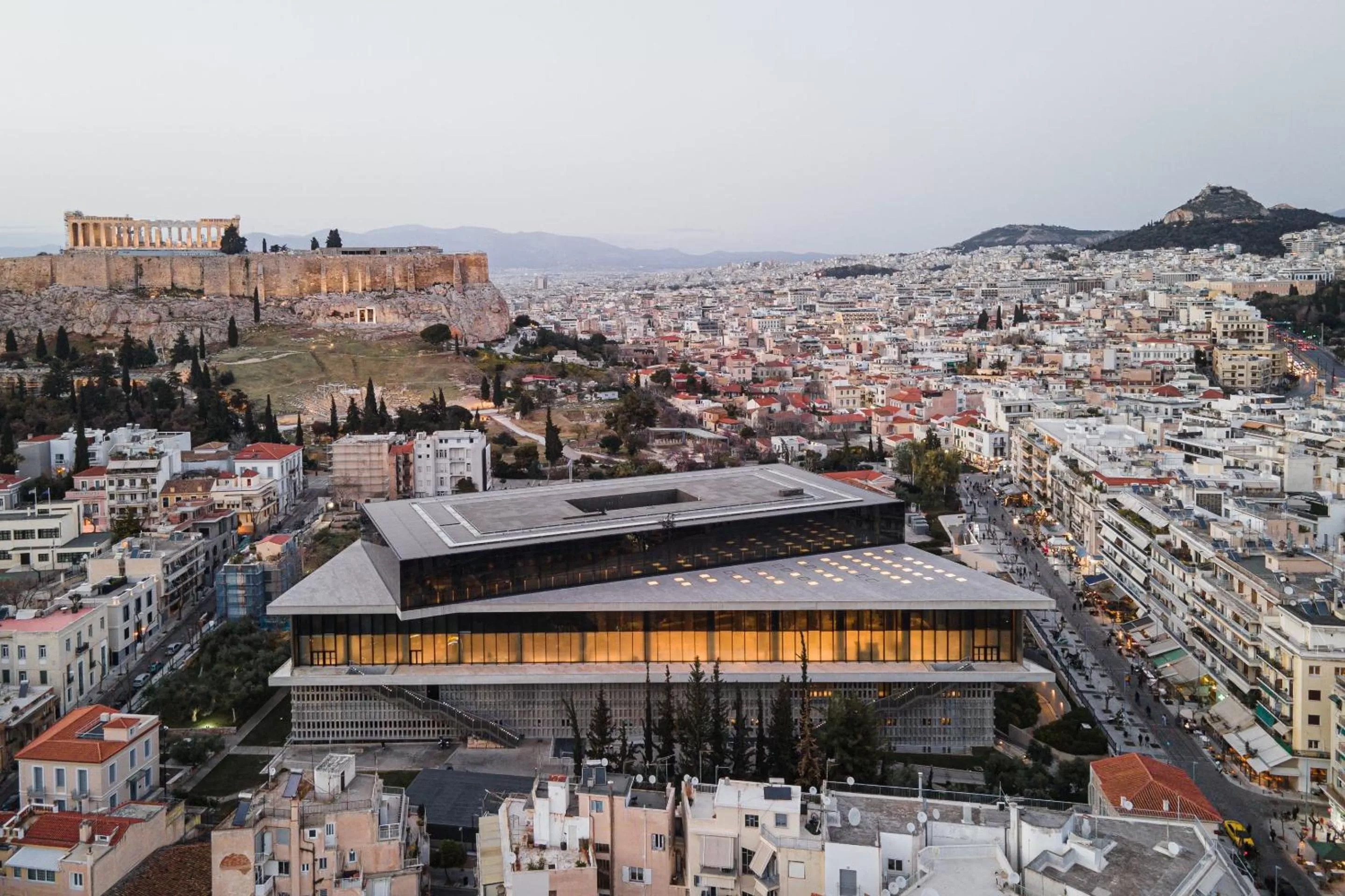 Nearby landmark in Acropolis Select