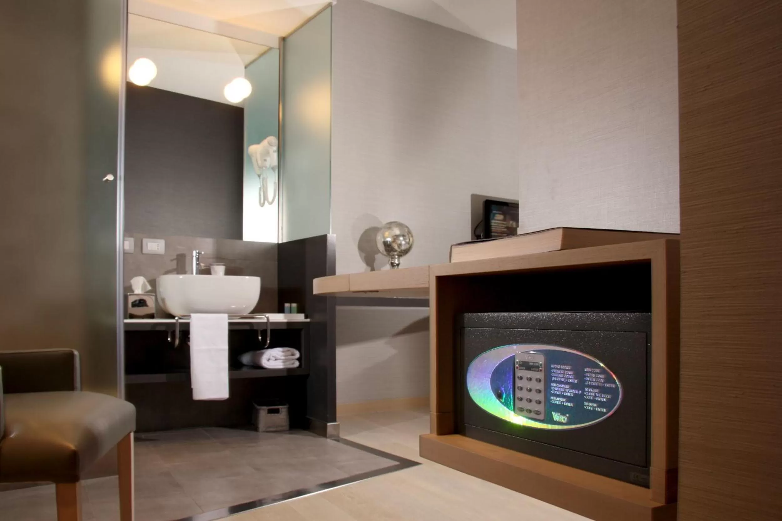 Toilet in Hotel Adriano