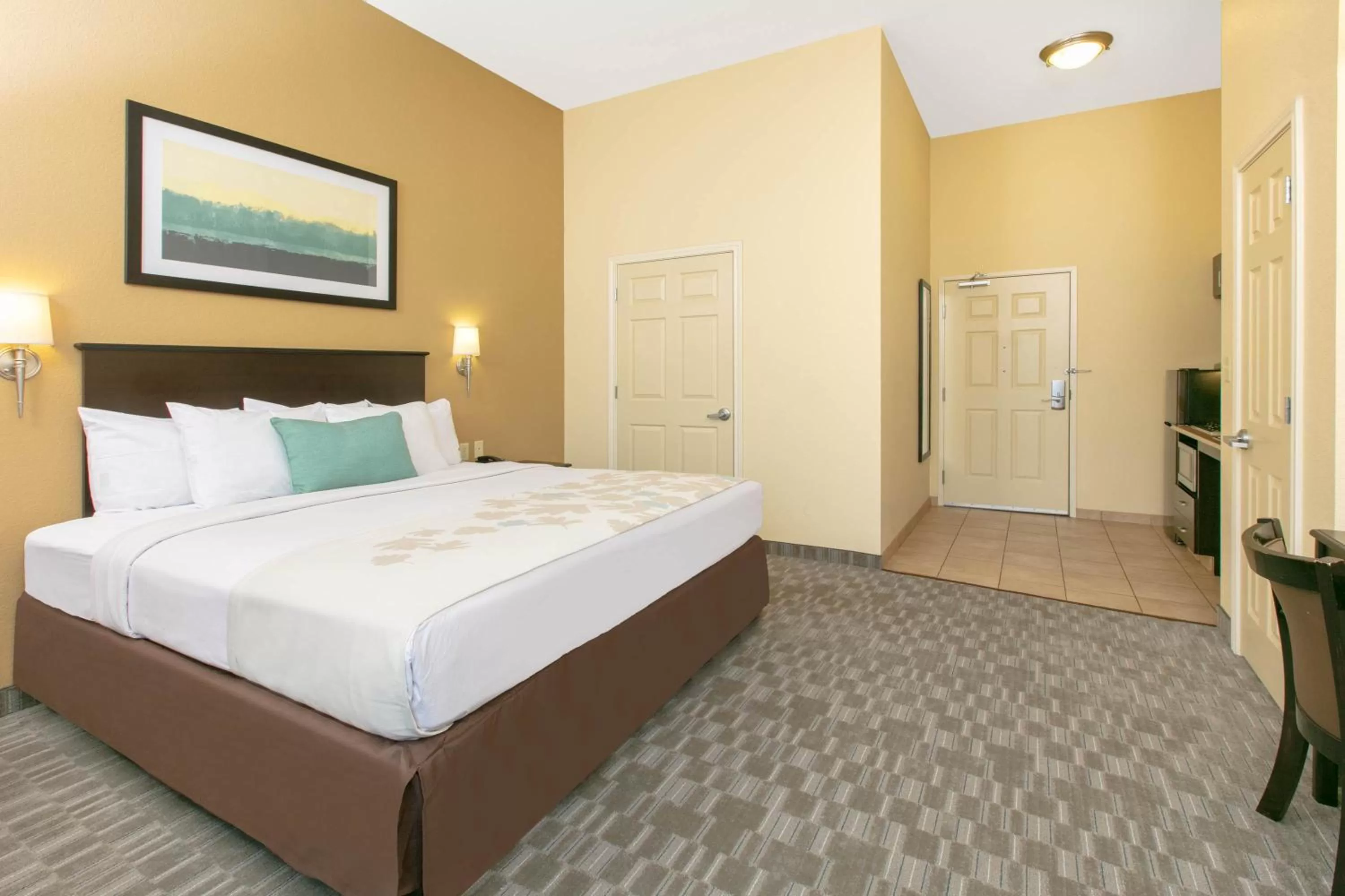 1 King Bed, Studio Suite with Kitchen, Non-Smoking in Hawthorn Suites by Wyndham Longview