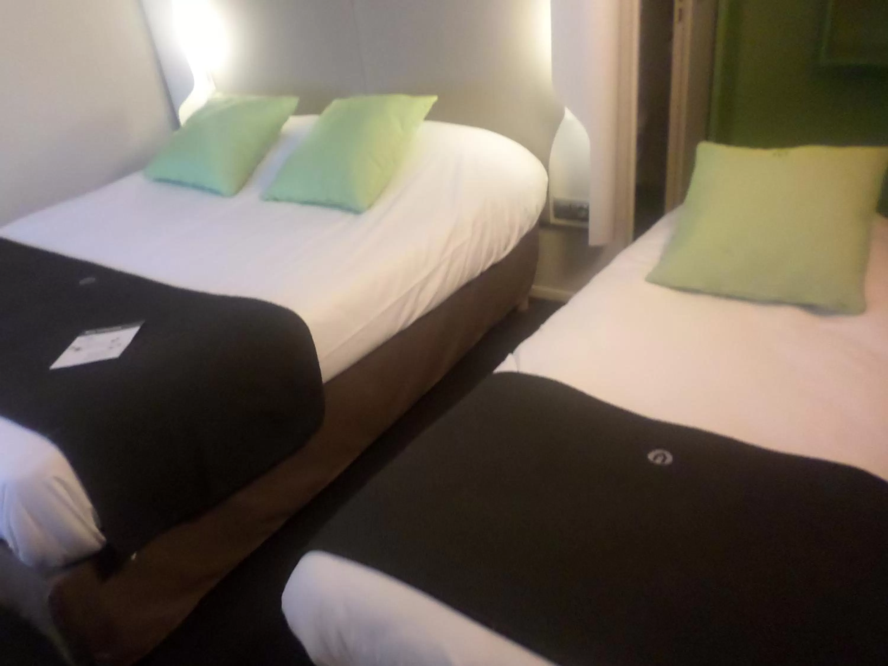 Superior Double Room (2 Adults + 1 Child) in Campanile Lille - Seclin