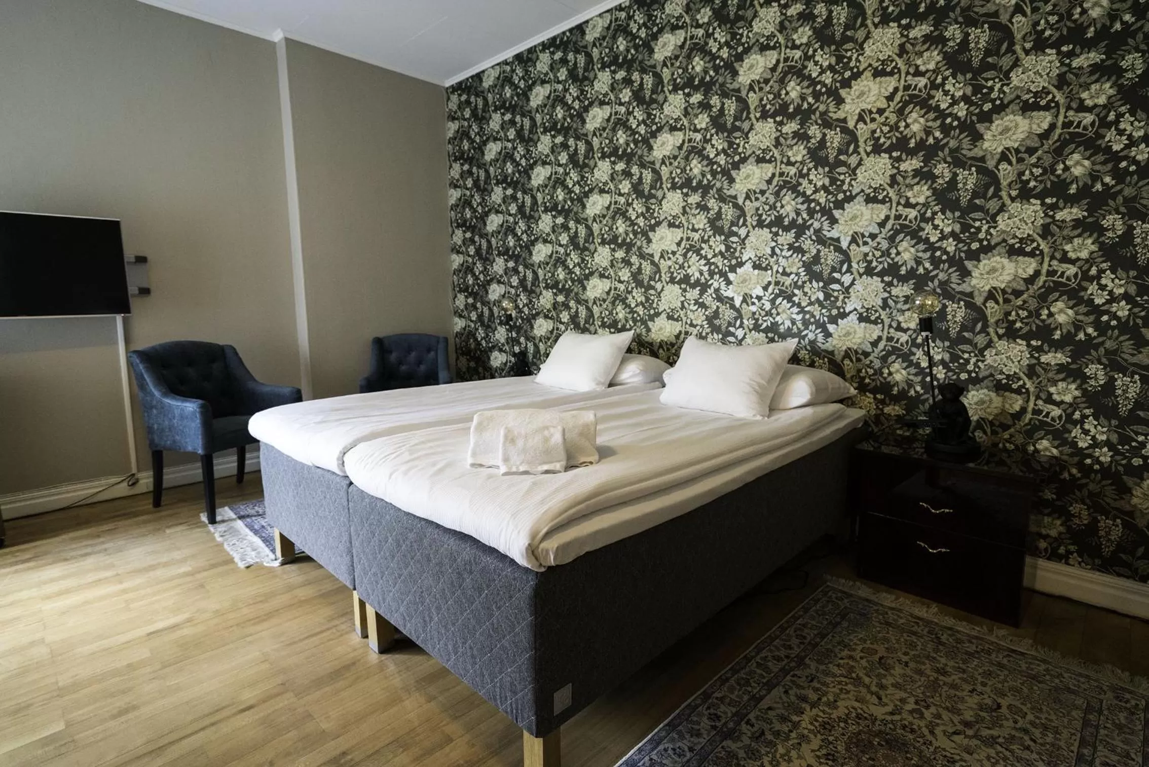 Family Room (2 Adults + 2 Children) in Grand Hotel Jönköping