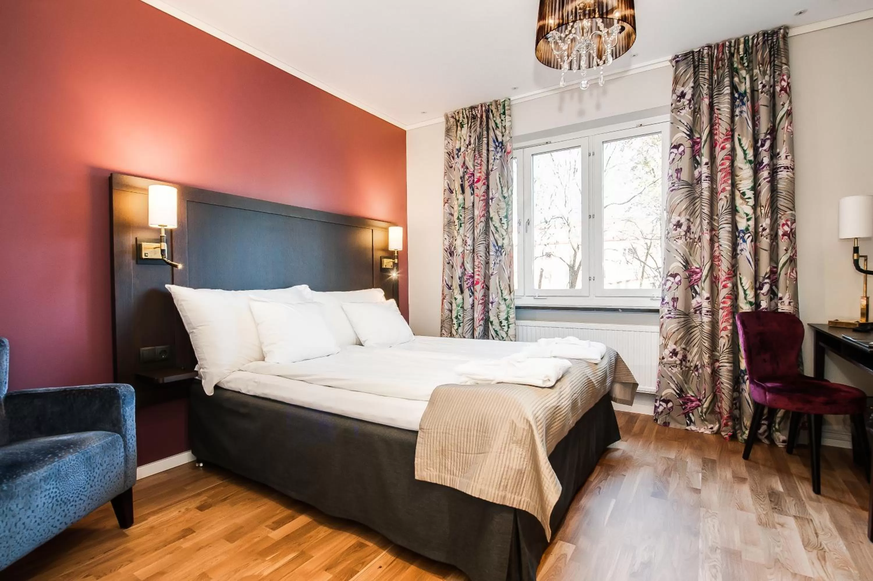 Standard Double Room with Evening Meal in Clarion Collection Hotel Kung Oscar