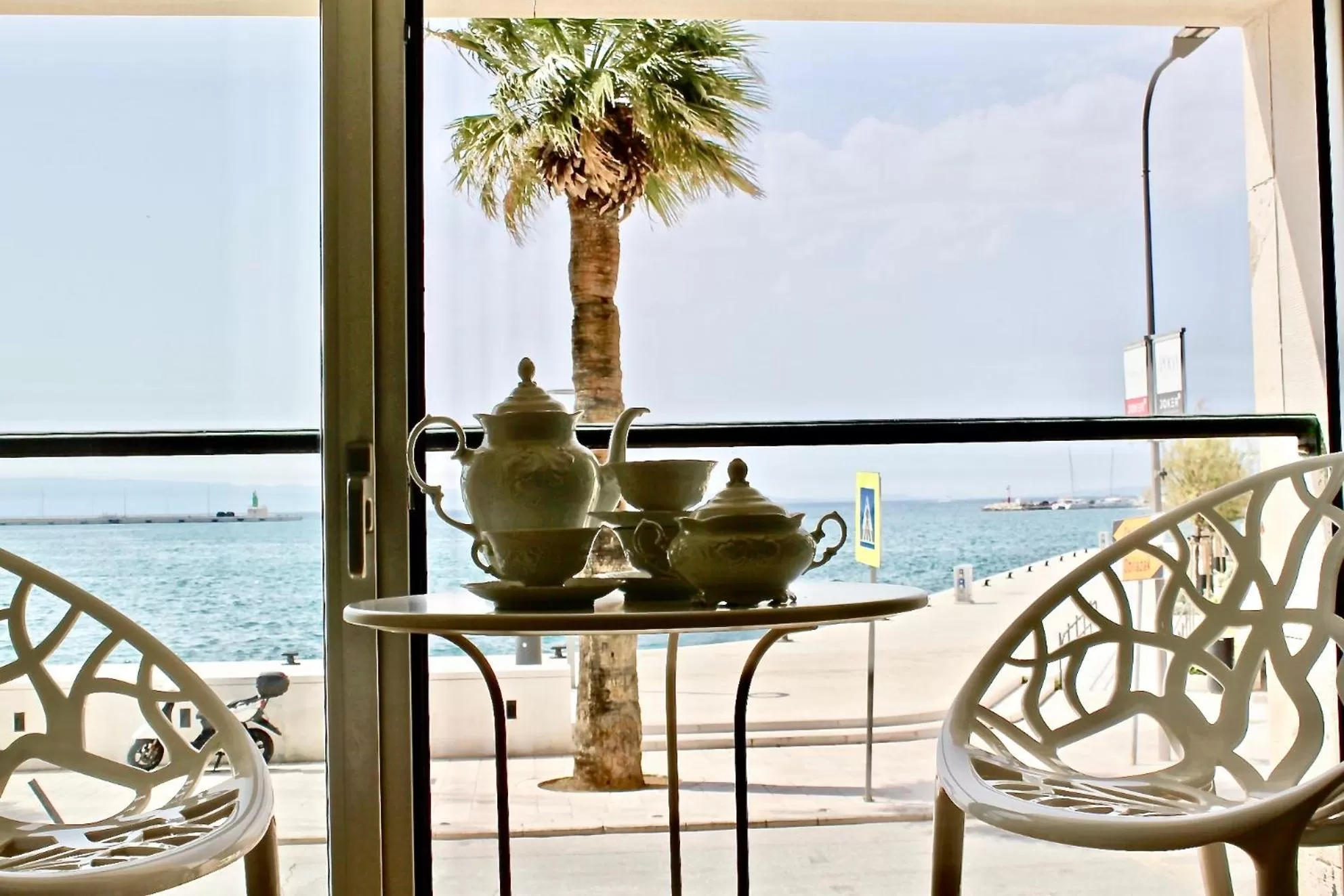Luxury Room - single occupancy - sea view  & loggia in Galeria Valeria Seaside Downtown - MAG Quaint & Elegant Boutique Hotels