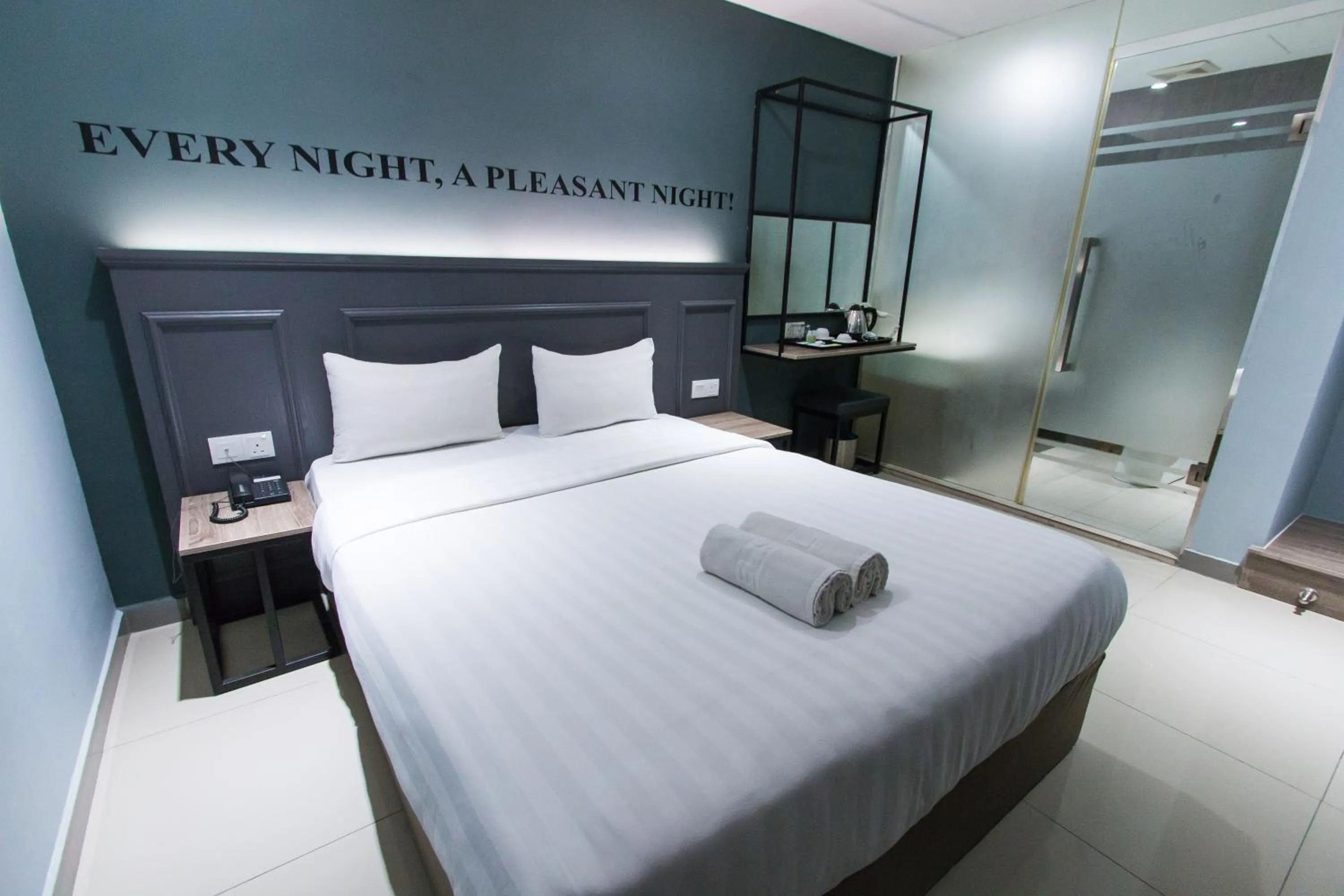 Superior Queen Room in Hotel 99 Bandar Puteri Puchong