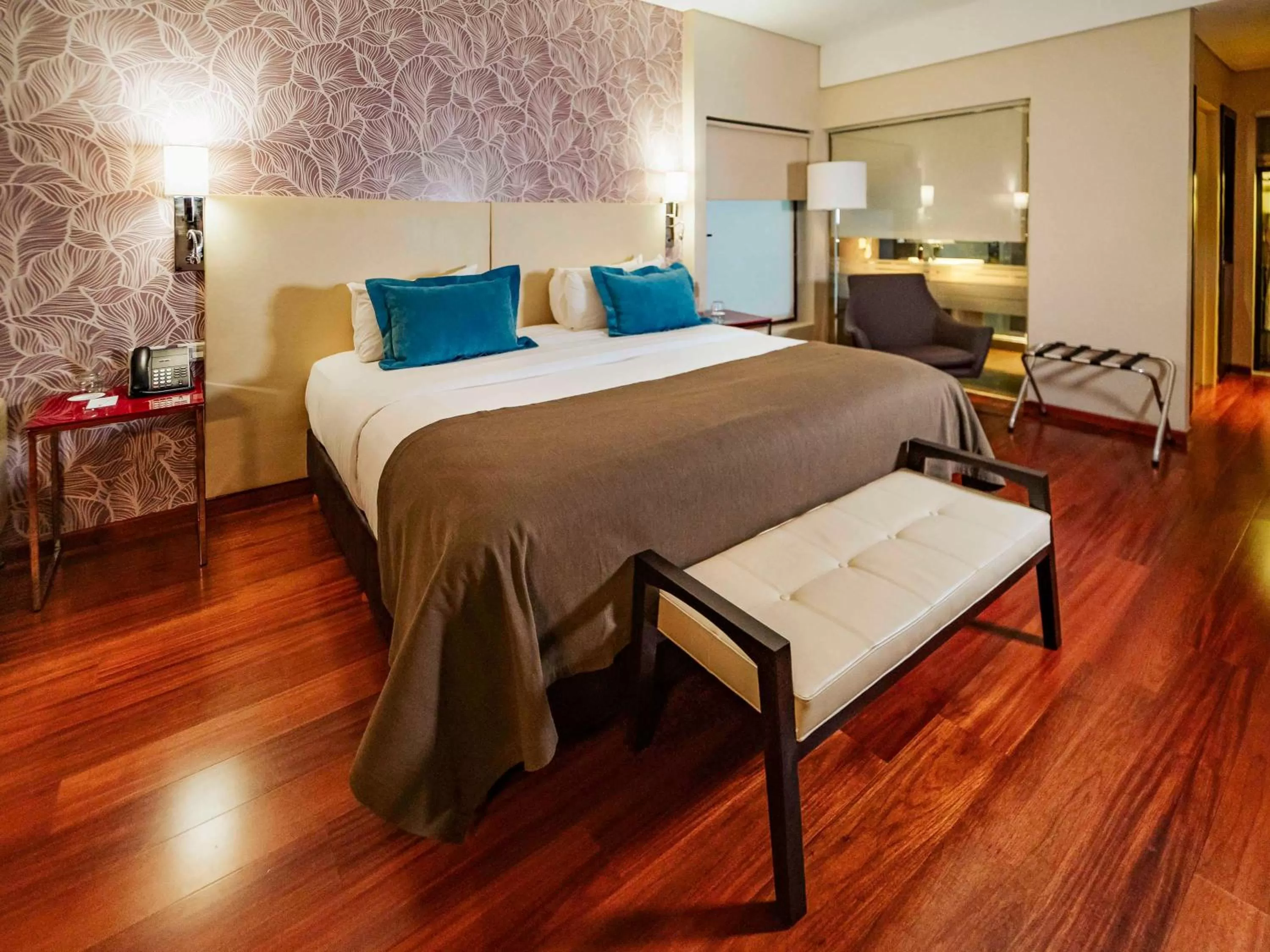 Junior Suite with Double Bed and Sofa Bed in Mercure Iguazu Hotel Iru
