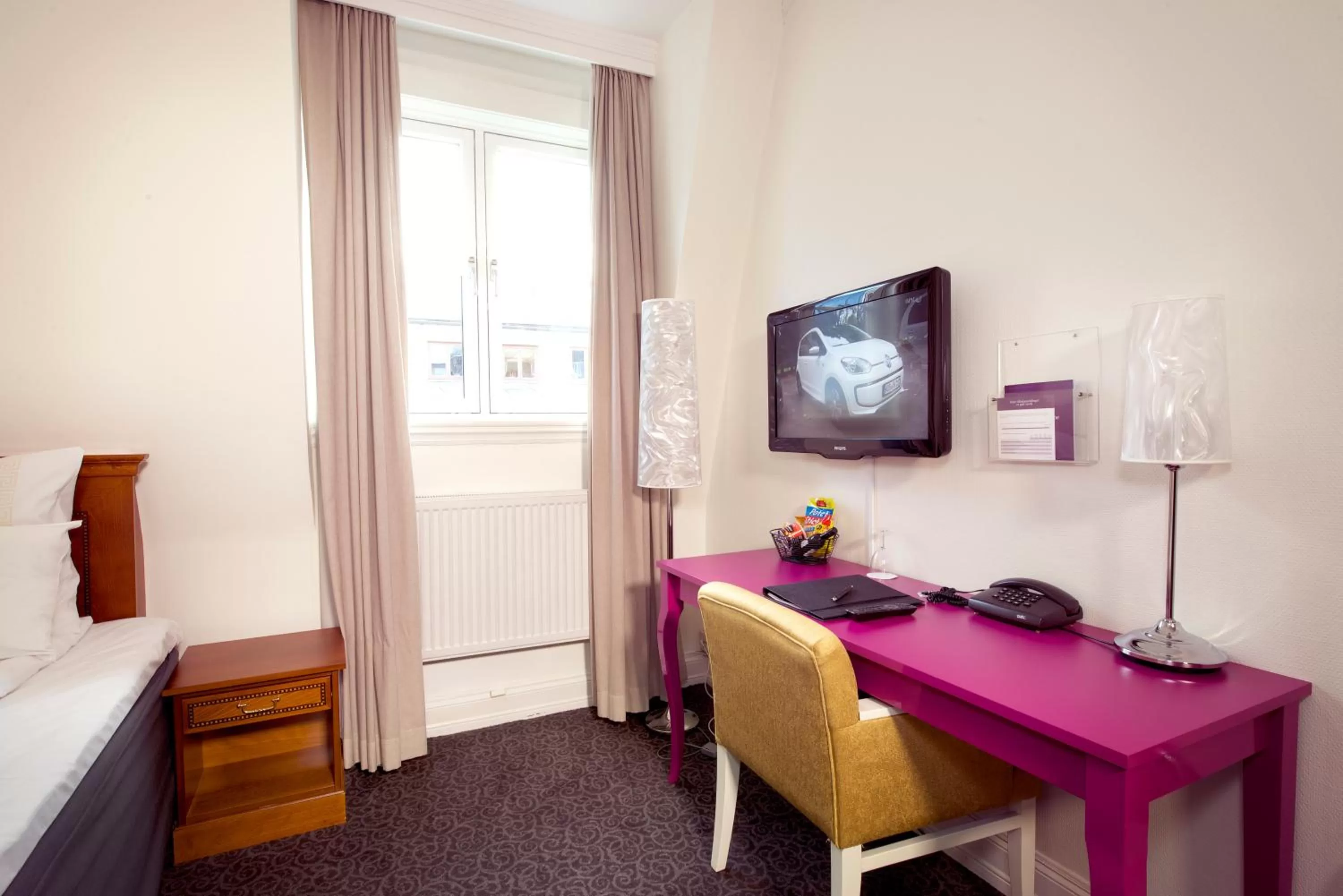 Standard Single Room with Evening Meal in Home Hotel Savoy