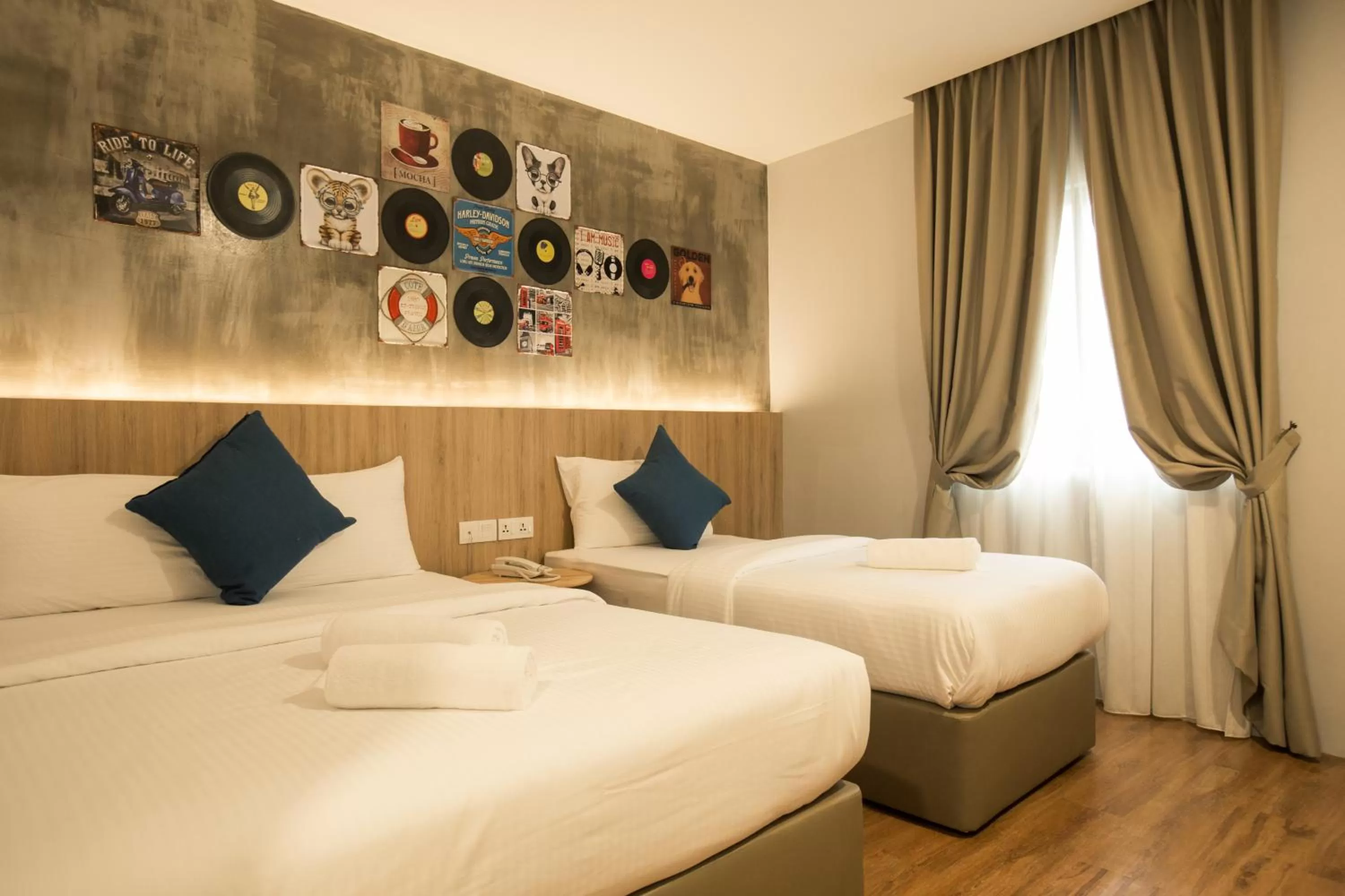 Family Double Room in HOTEL CIQ, JALAN TRUS