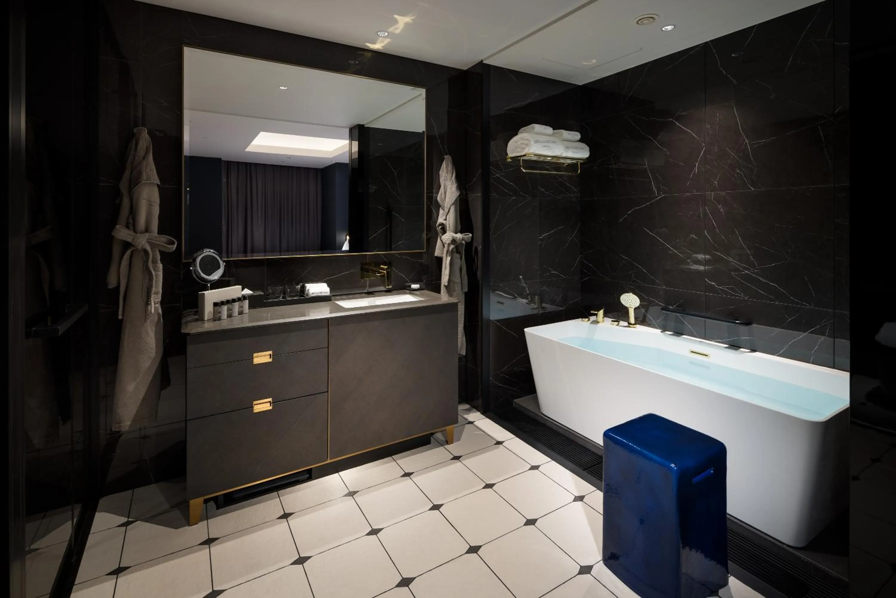 Studio Premier King in BELLUSTAR TOKYO, A Pan Pacific Hotel