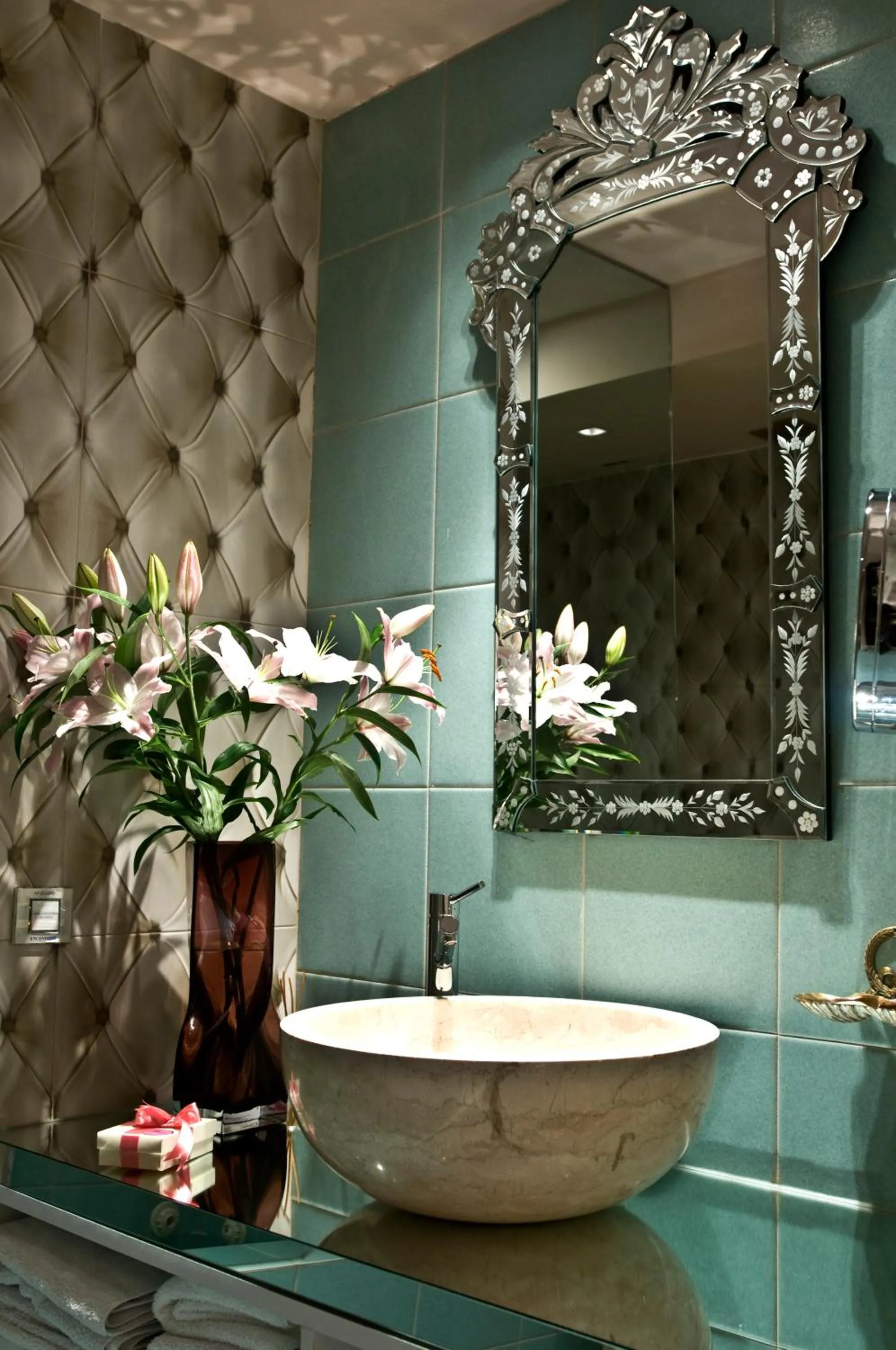 Queen Room with Spa Bath in Abalú Collection Boutique Gran Via