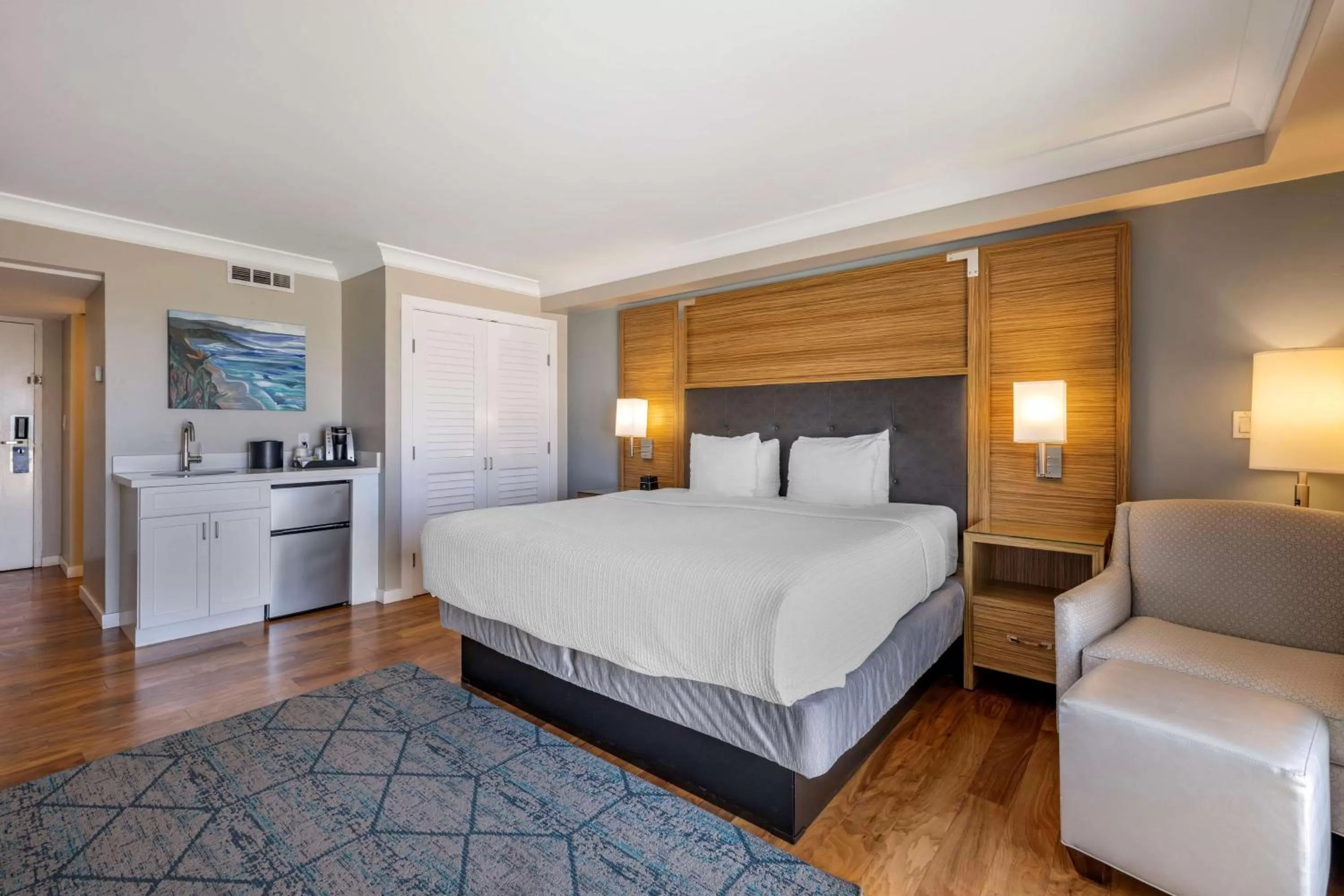 Swamis Peak Suite (Ocean View) in The Encinitan Hotel & Suites